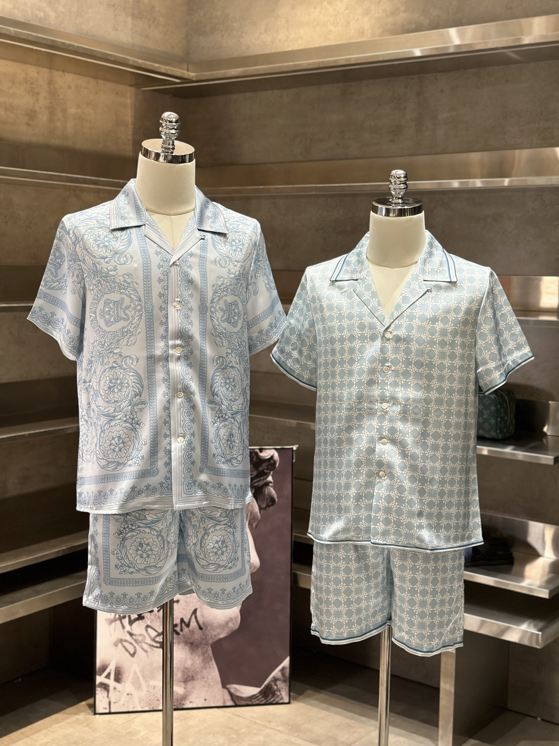 Bộ, set hè lụa Versace VS Xanh ngọc họa tiết hoa lá full Like Auth VTN