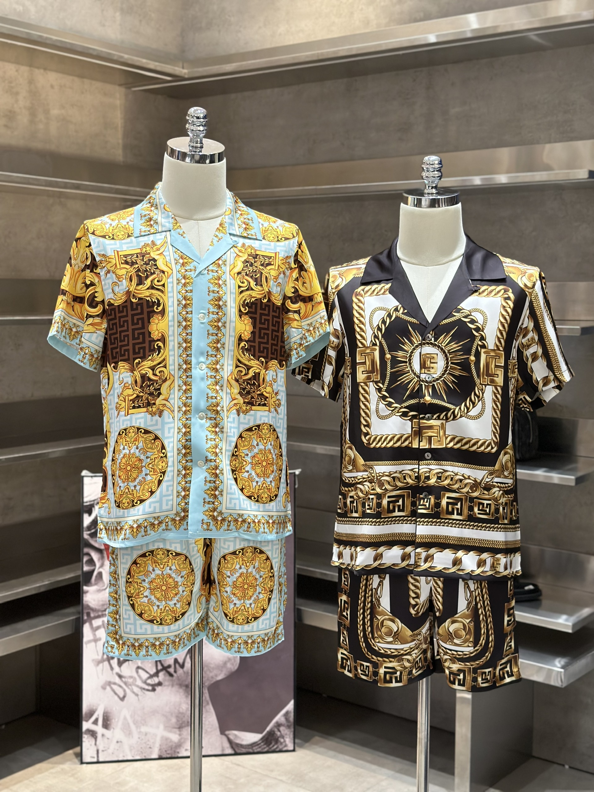 Bộ, set hè lụa Versace VS Xanh ngọc họa tiết Vàng Like Auth VTN