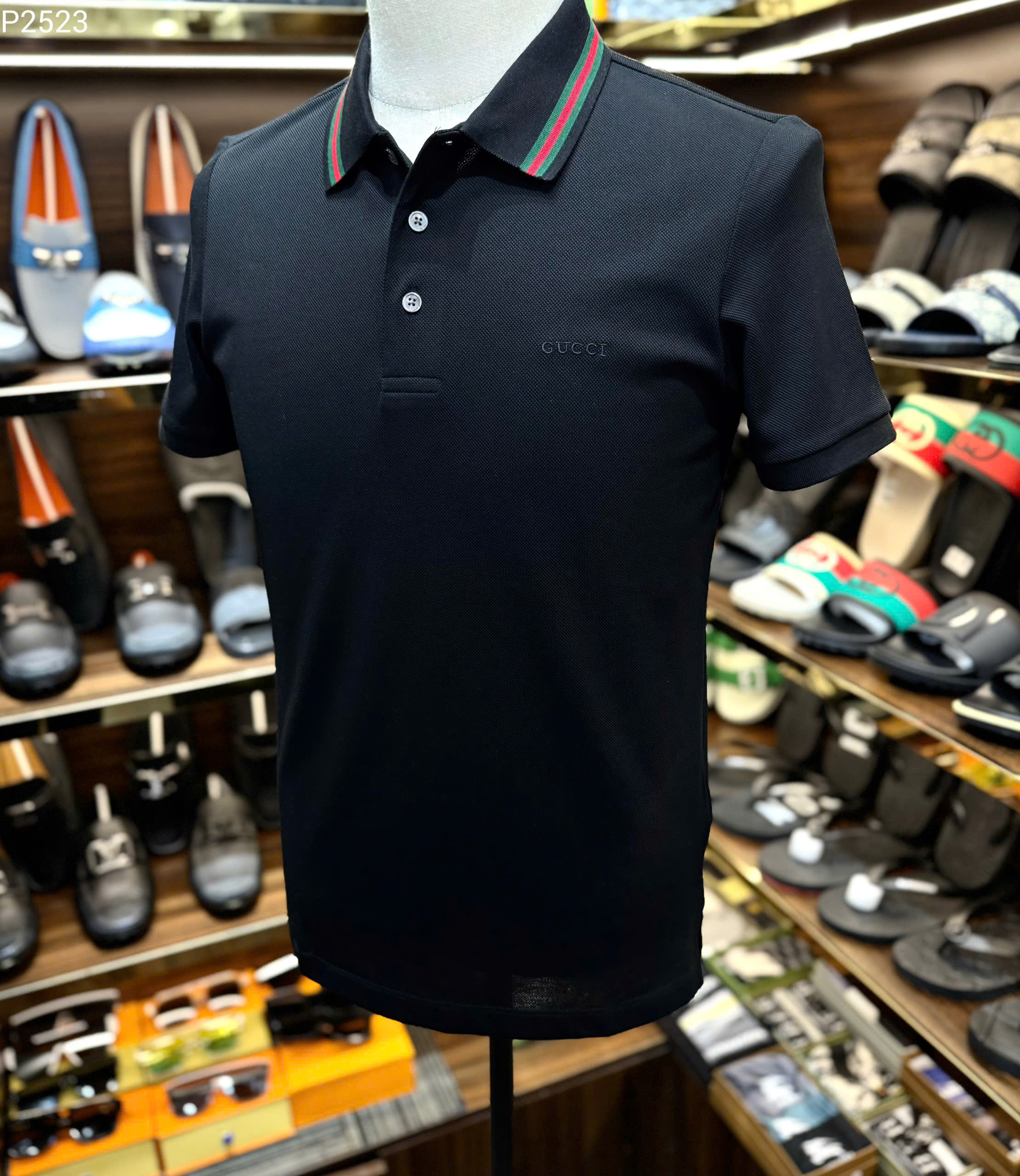 Áo polo Gucci GC logo chữ thêu ngực phối kẻ sọc Xanh Đỏ cổ Like Auth MK