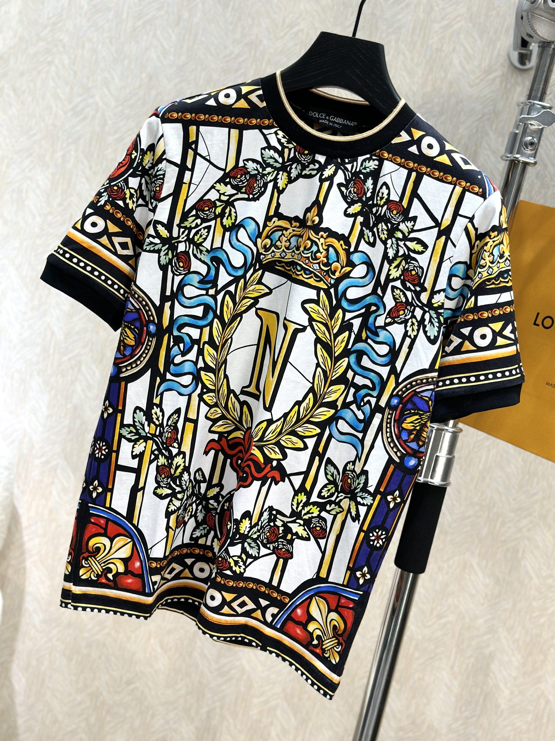 Áo phông T-shirt Dolce Gabbana DG họa tiết hoàng gia logo N Like Auth on web VTN