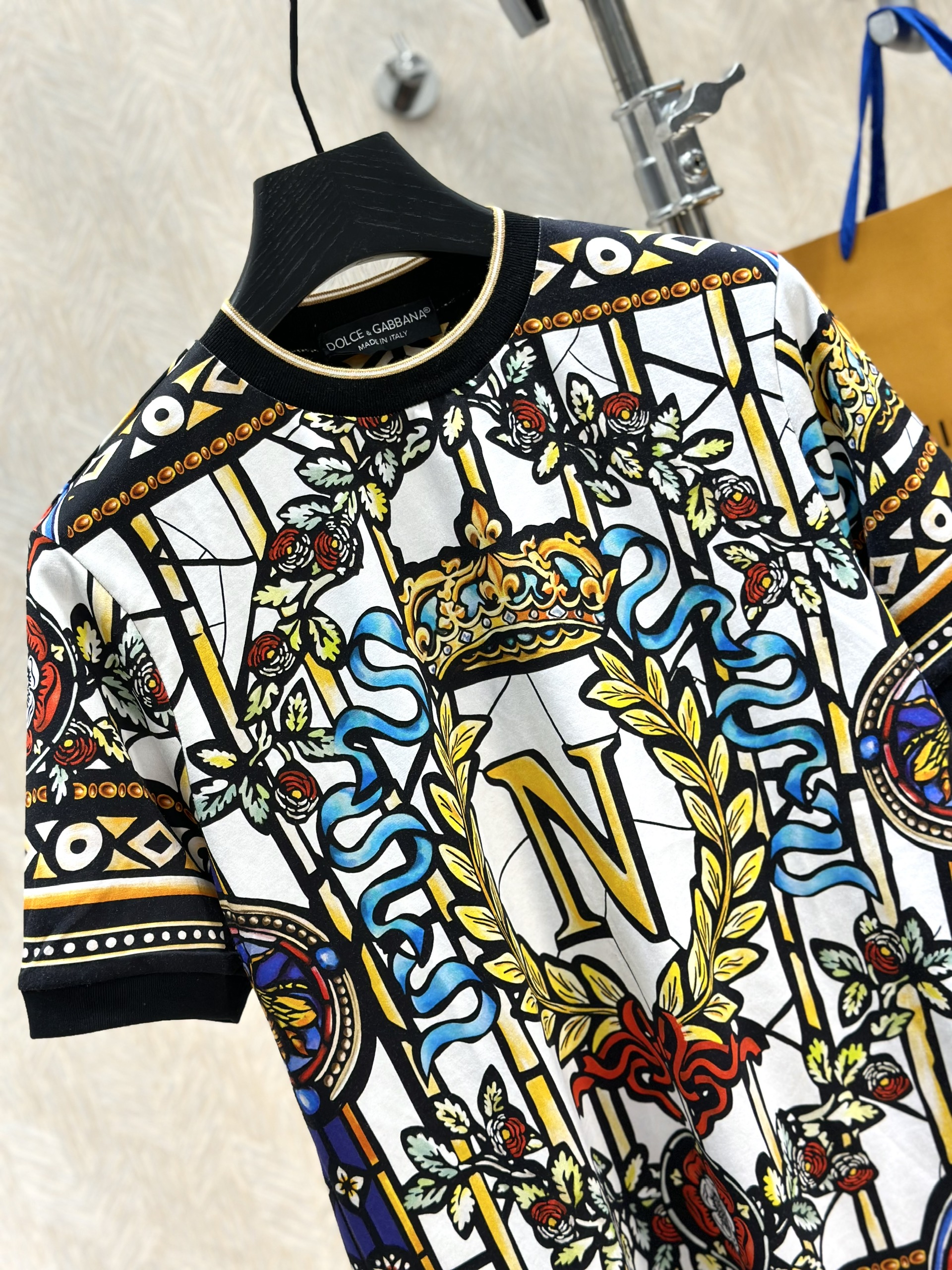 Áo phông T-shirt Dolce Gabbana DG họa tiết hoàng gia logo N Like Auth on web VTN