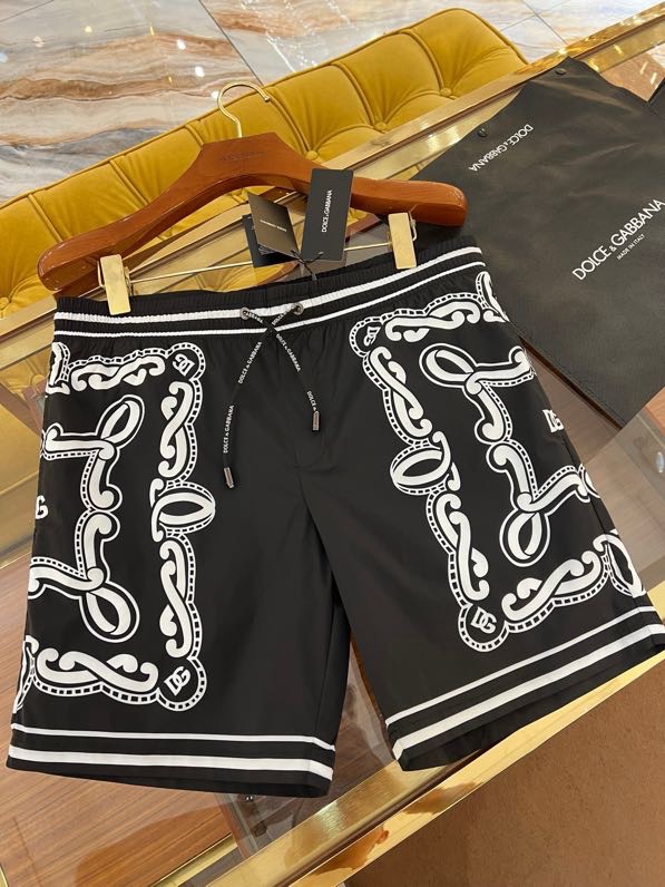 Quần short gió Dolce Gabbana DG Đen họa tiết ô xoắn Trắng Like Auth VTN