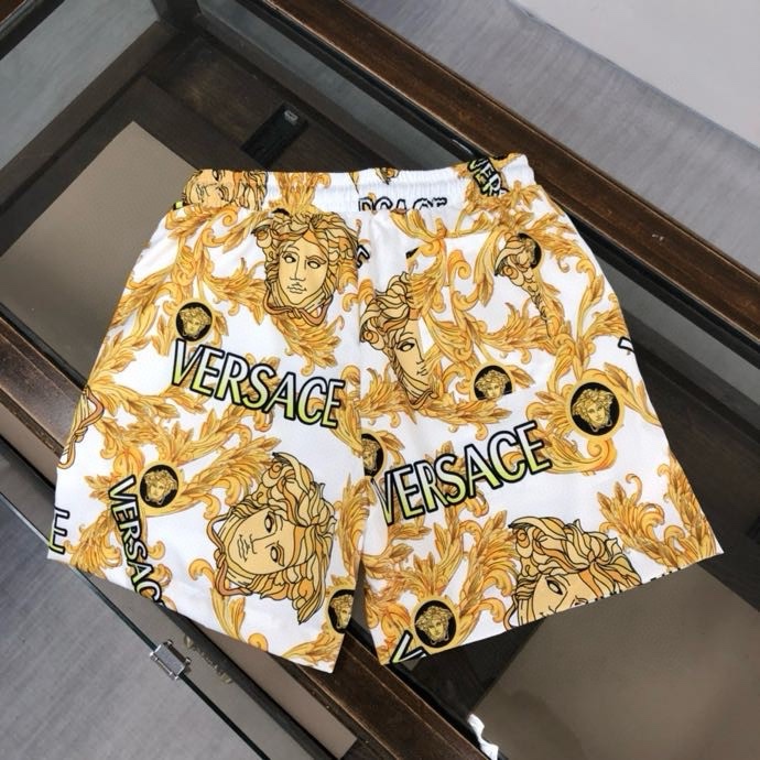 Quần short gió Versace VS Trắng họa tiết hoa văn chữ mặt logo Vàng to full Like Auth VTN