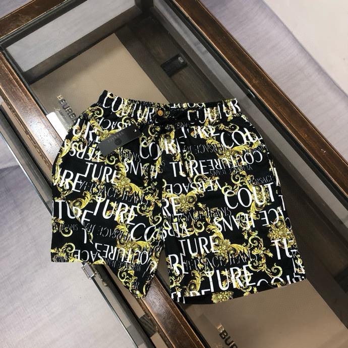 Quần short gió Versace VS Đen họa tiết hoa văn Vàng chữ Trắng full Like Auth VTN