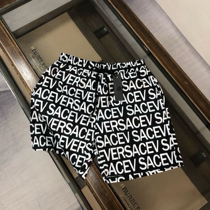Quần short gió Versace VS Đen họa tiết chữ logo Trắng full Like Auth VTN