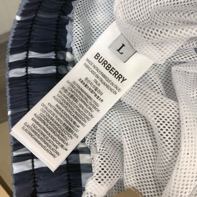 Quần short gió Burberry BBR Xánh than kẻ sọc nhỏ Like Auth VTN