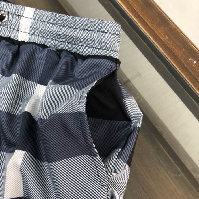 Quần short gió Burberry BBR Xanh kẻ sọc Xám to Like Auth VTN