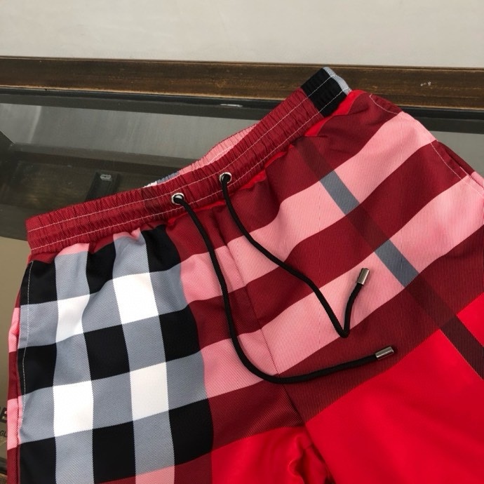 Quần short gió Burberry BBR Đỏ kẻ sọc Xám to Like Auth VTN