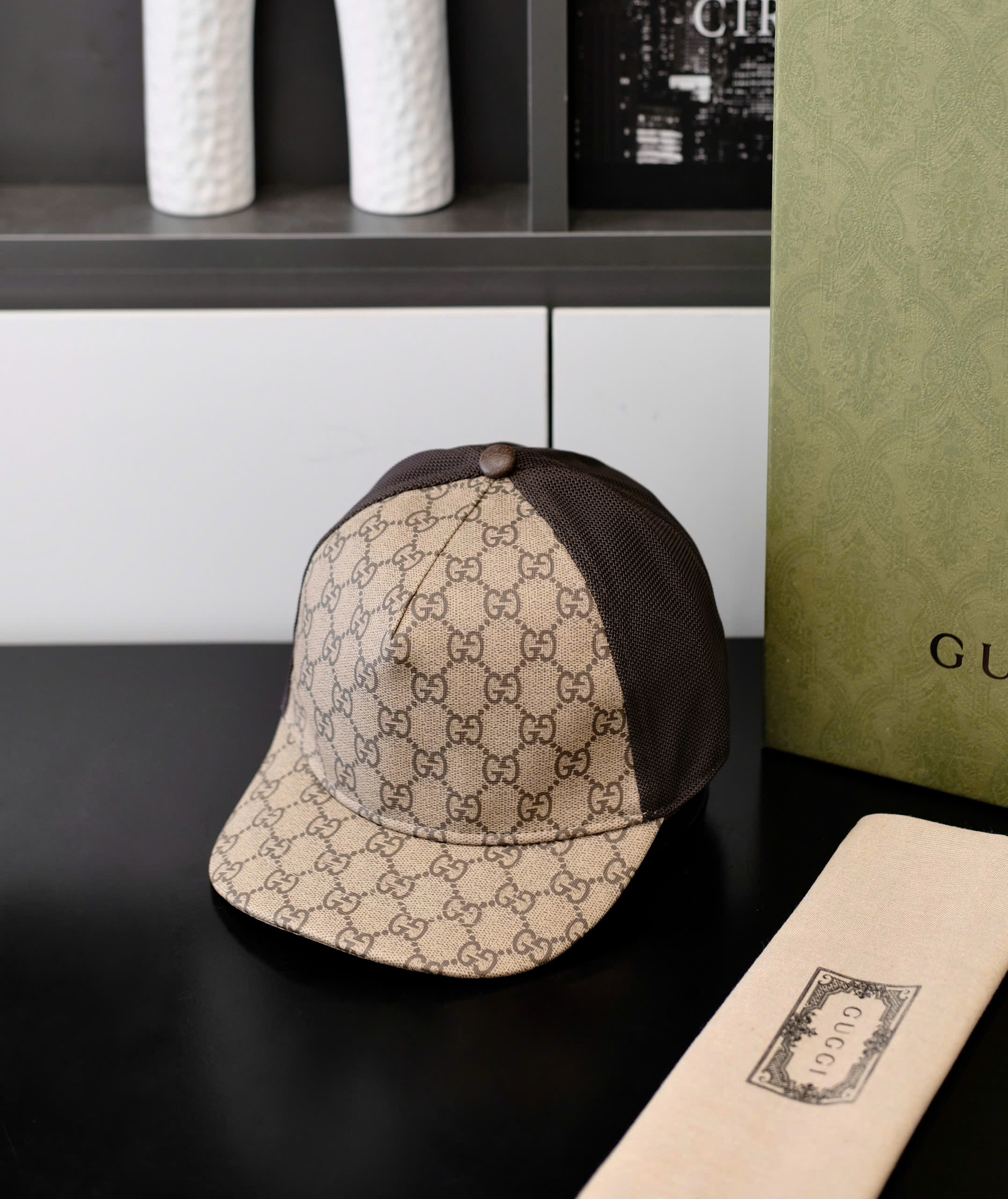 Mũ lưỡi trai, nón kết Gucci GC Nâu họa tiết monogram Like Auth fullbox DDT