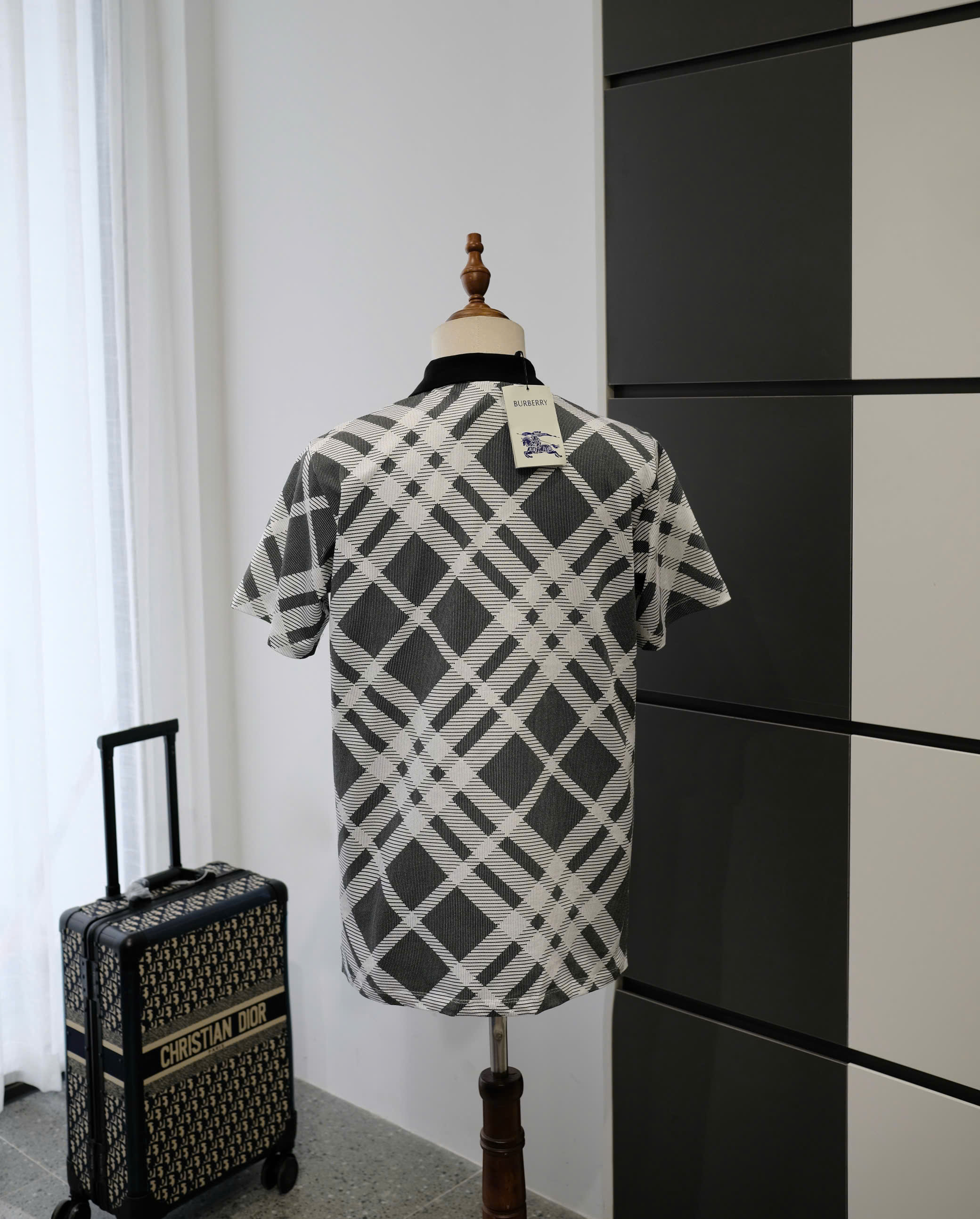 Áo polo Burberry BBR Xám kẻ sọc Trắng Like Auth DDT