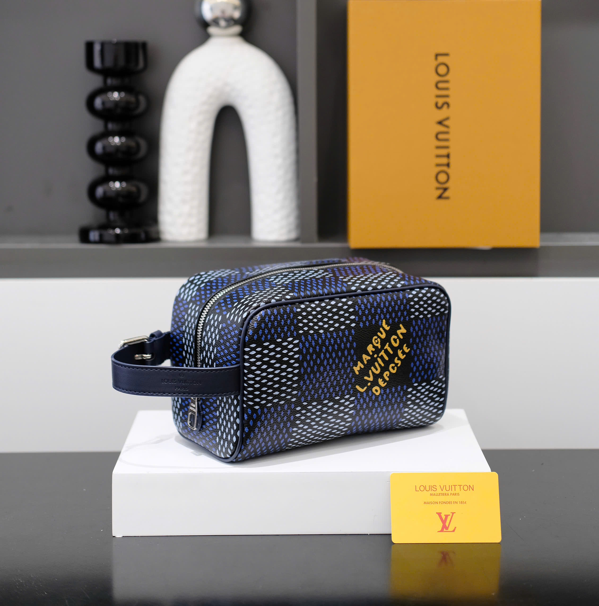 Túi clutch cầm tay Louis Vuitton LV kẻ ô caro Xanh than phối Trắng size 22x12x11cm Like Auth fullbox DDT
