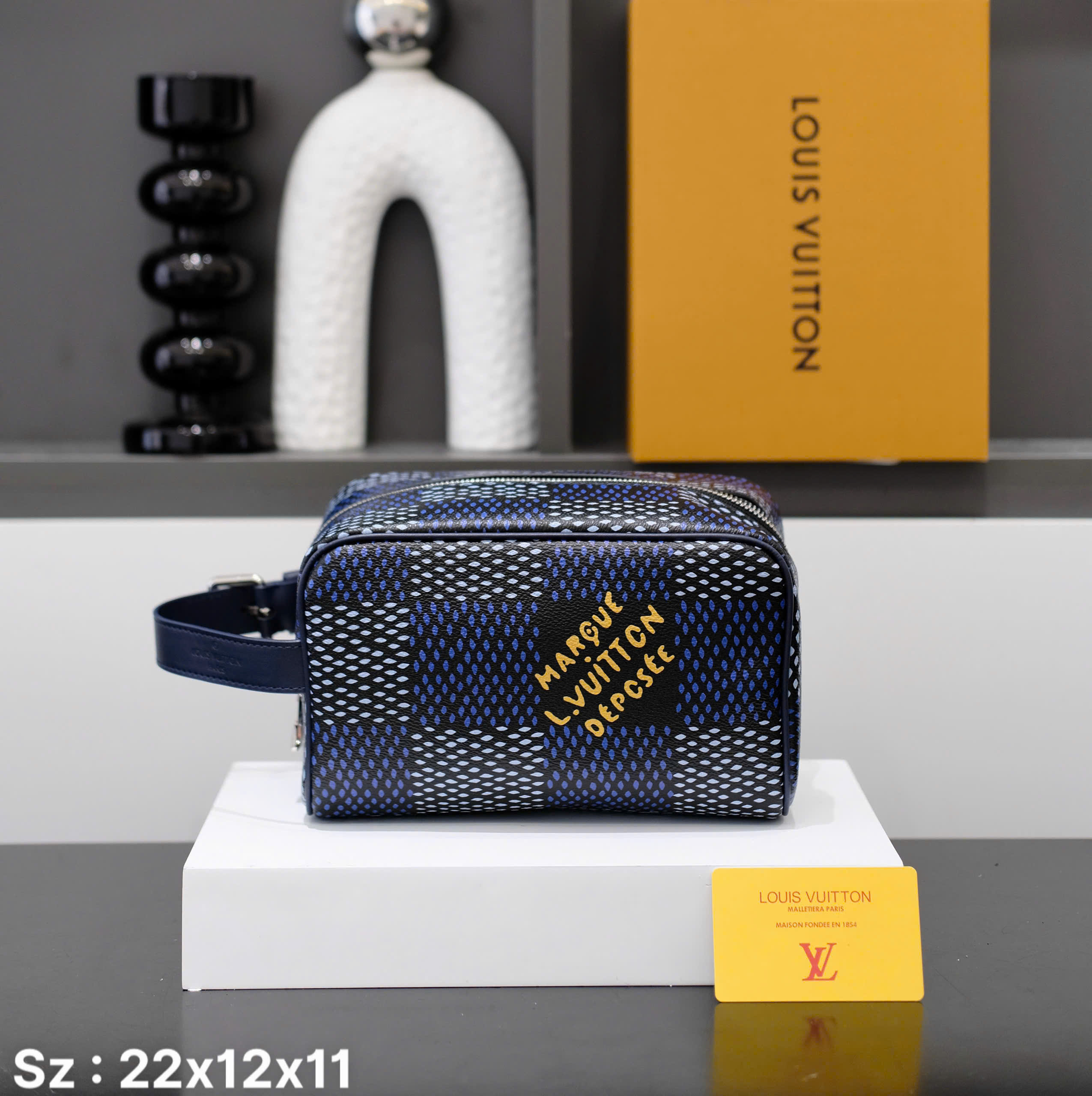Túi clutch cầm tay Louis Vuitton LV kẻ ô caro Xanh than phối Trắng size 22x12x11cm Like Auth fullbox DDT