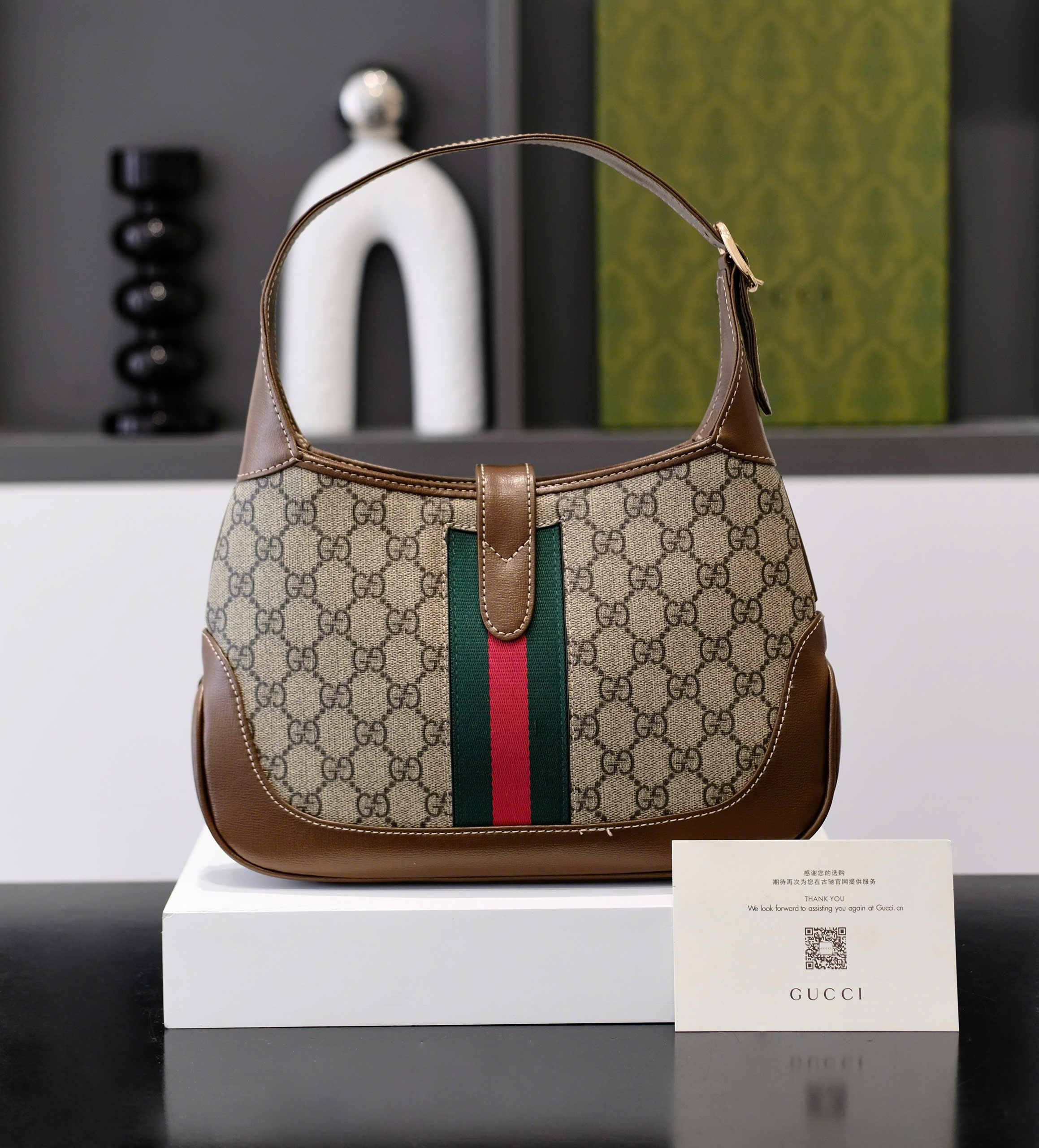Túi nữ đeo chéo Gucci GC Nâu họa tiết monogram kẻ sọc xanh đỏ size 29x18x4cm Like Auth fullbox DDT