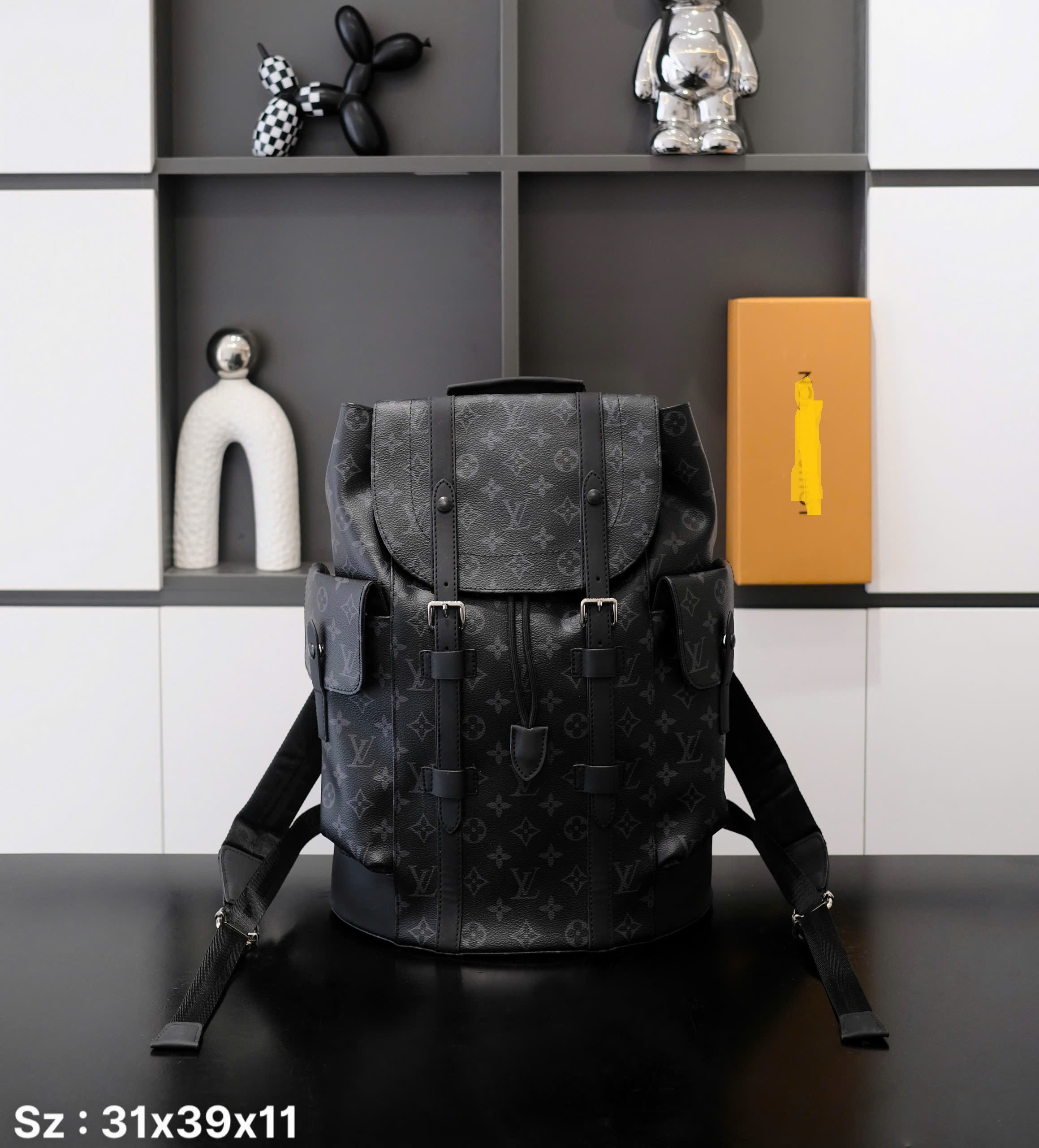 Balo thời trang Louis Vuitton LV Đen họa tiết hoa vân logo LV nắp gập size 39x31x11cm Like Auth DDT