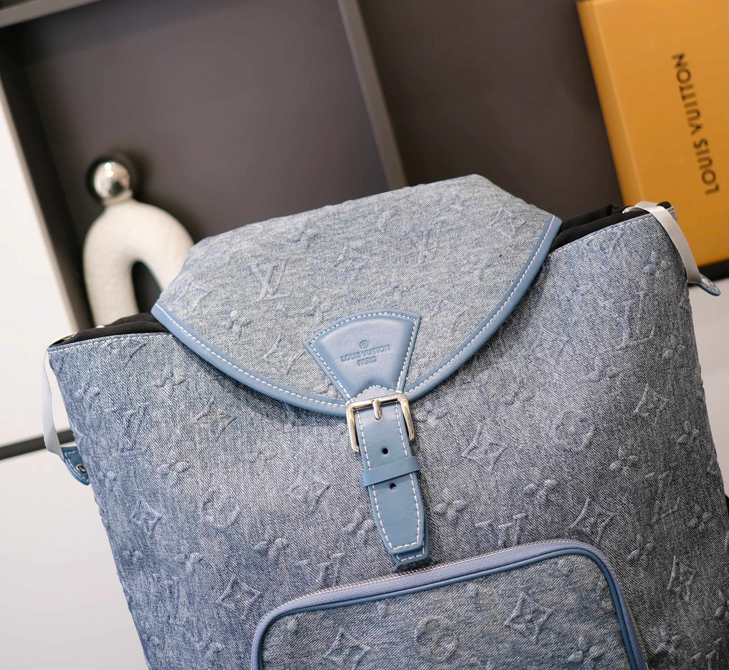 Balo thời trang Louis Vuitton LV Xanh jean họa tiết hoa vân logo dập nổi size 41x39x15cm Like Auth DDT