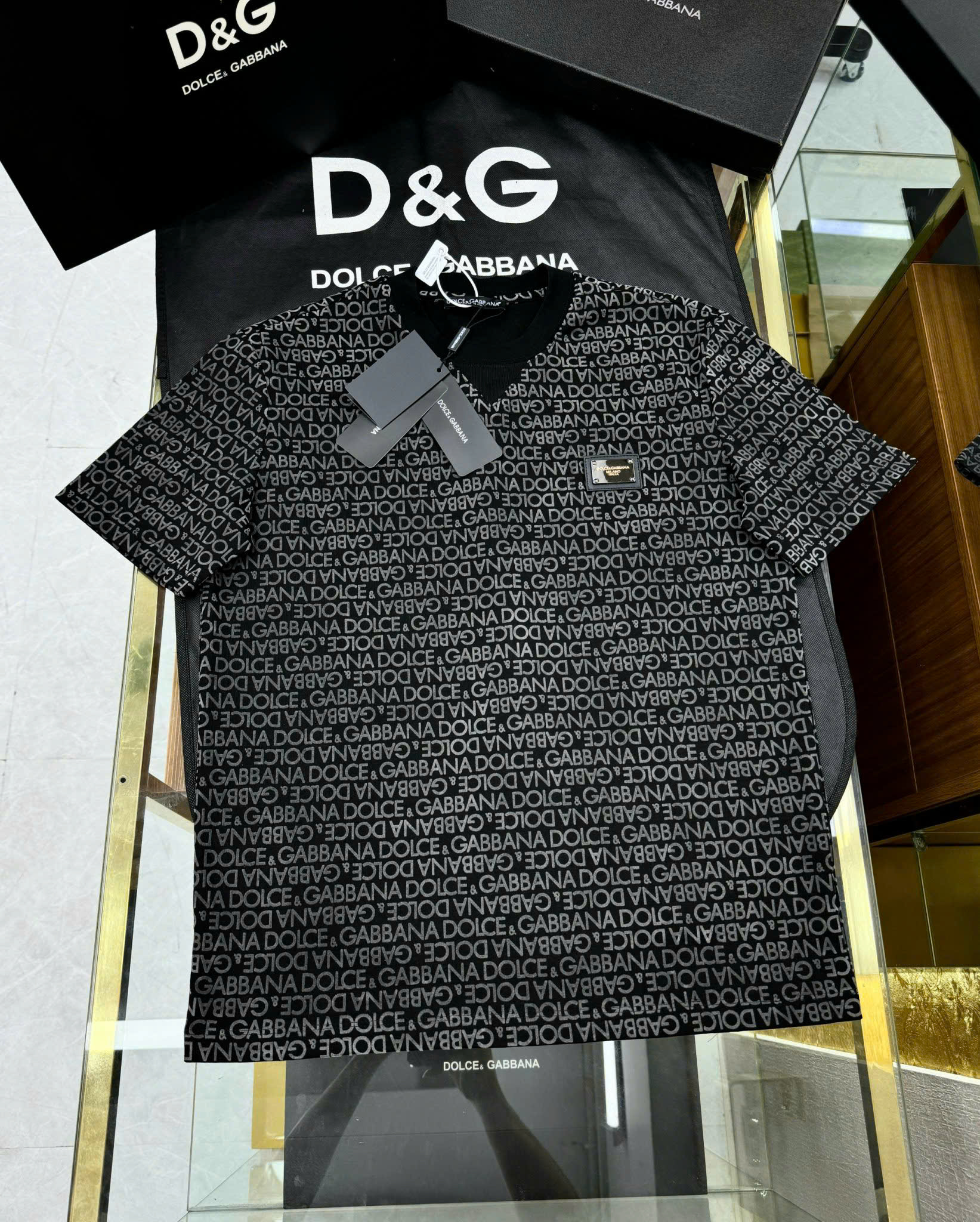 Áo phông T-shirt Dolce Gabbana DG Đen họa tiết chữ full Like Auth CD