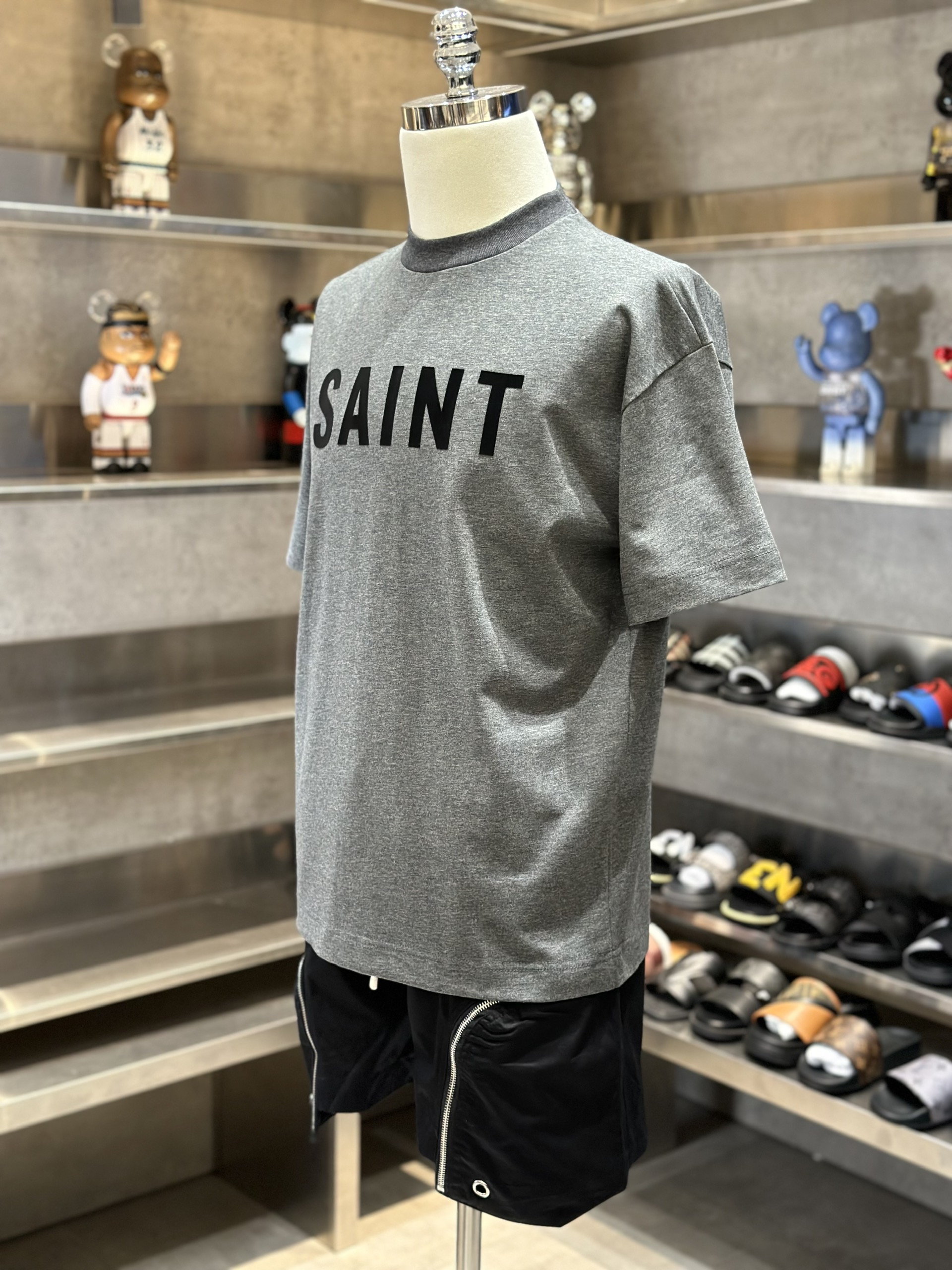 Áo phông T-shirt Saint Laurent YSL Xám logo chữ Đen nổi ngực Like Auth VTN