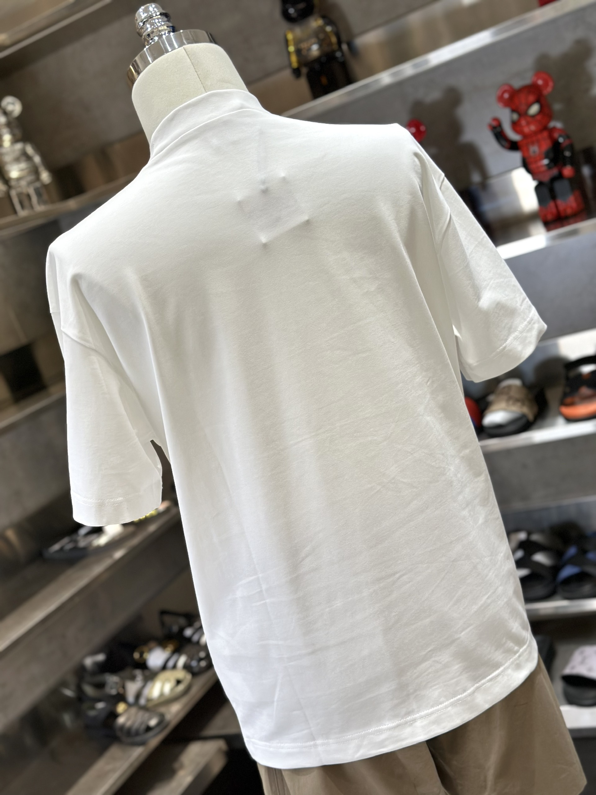 Áo phông T-shirt Saint Laurent YSL Trắng logo chữ Đen nổi ngực Like Auth VTN