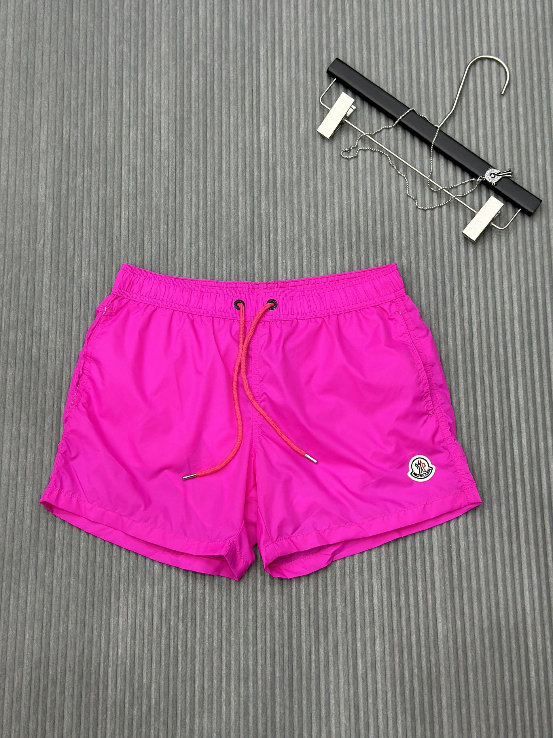Quần short gió Moncler M Hồng trơn logo tròn thêu đùi Like Auth VTN