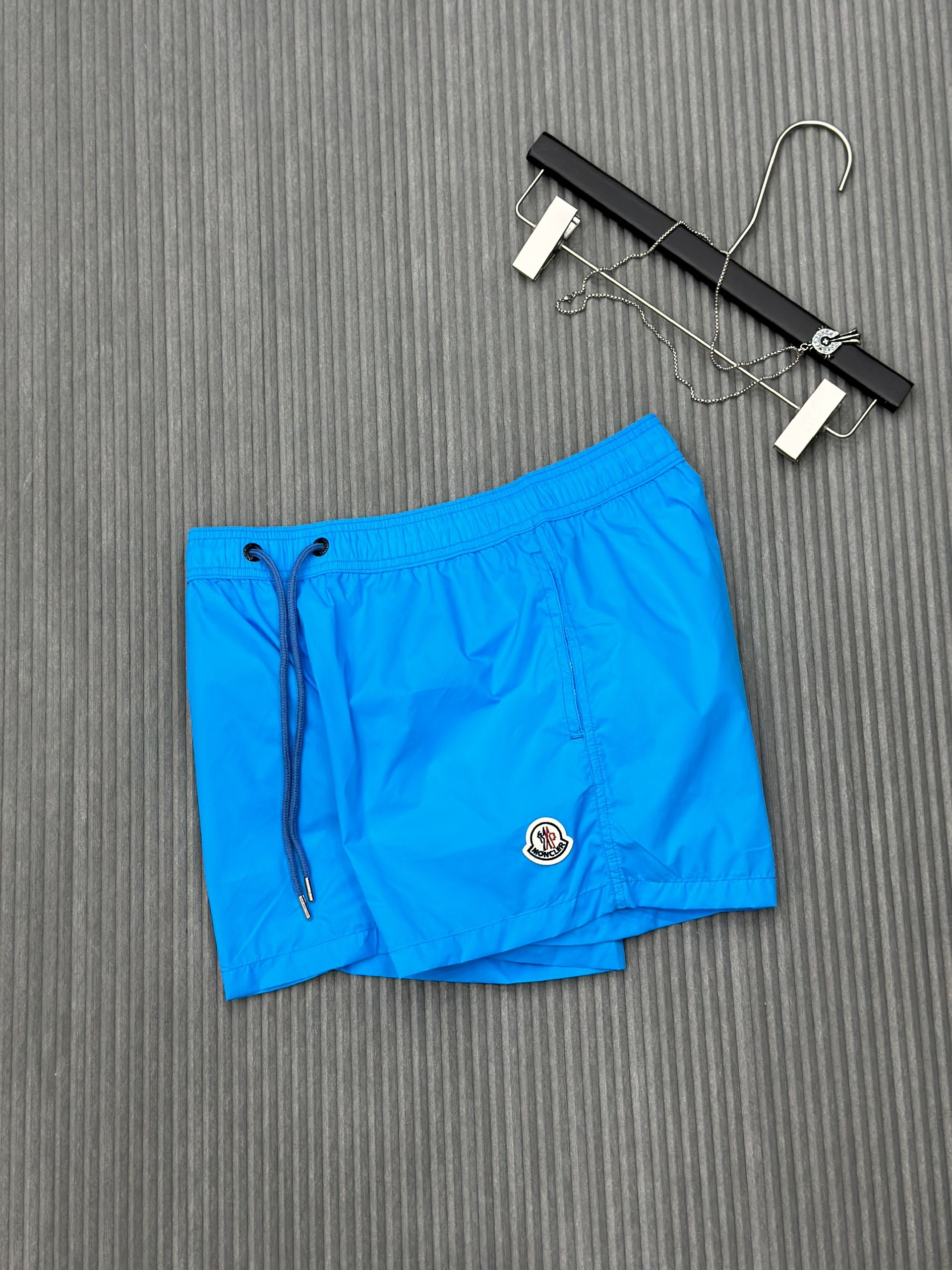 Quần short gió Moncler M Xanh dương trơn logo tròn thêu đùi Like Auth VTN