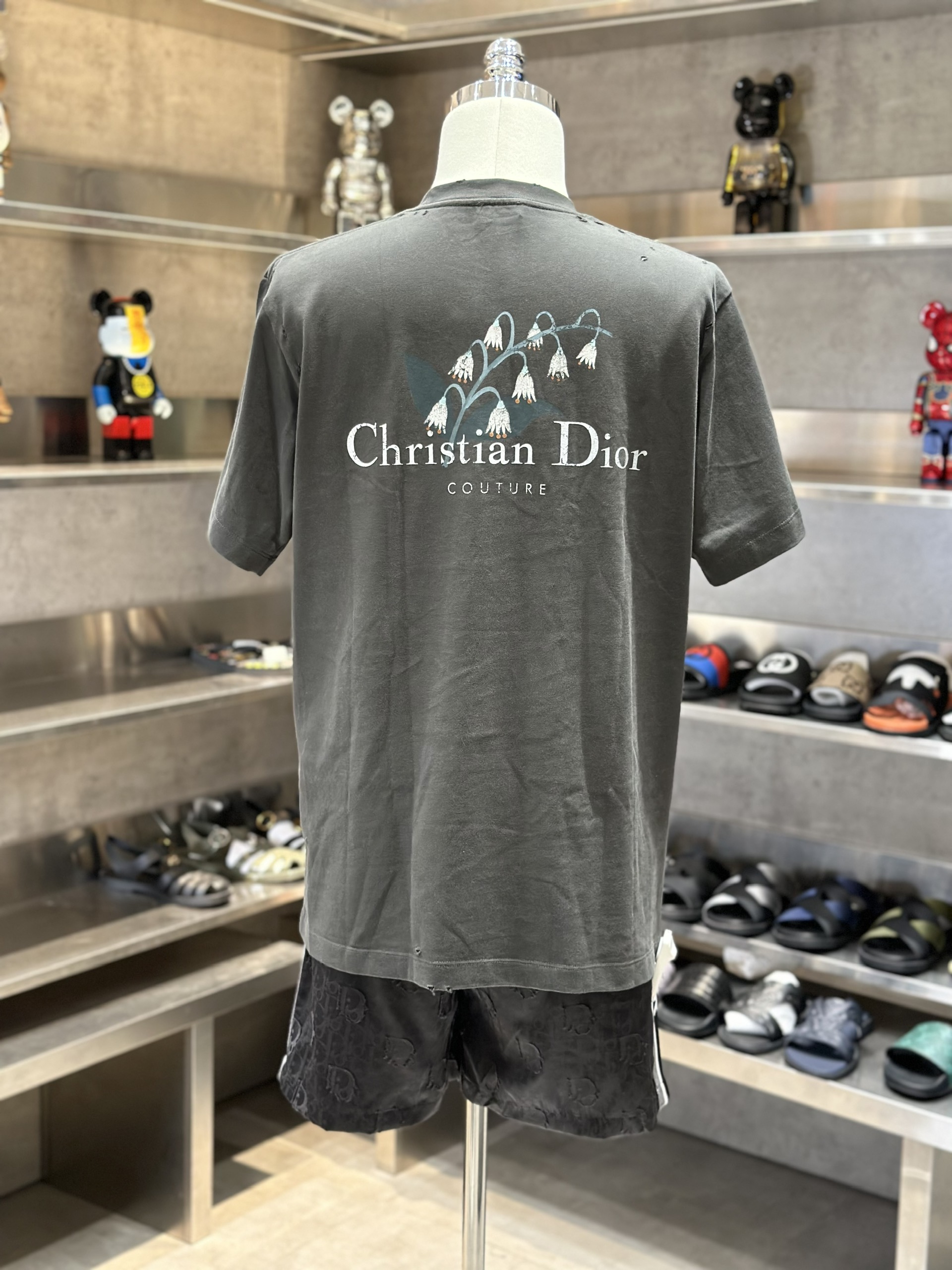 Quần short gió Dior CD Đen họa tiết logo kẻ sọc sườn Like Auth VTN