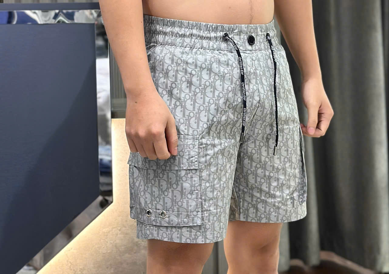 Quần short gió Dior CD họa tiết monogram full túi hộp đùi Like Auth 44-50 CD
