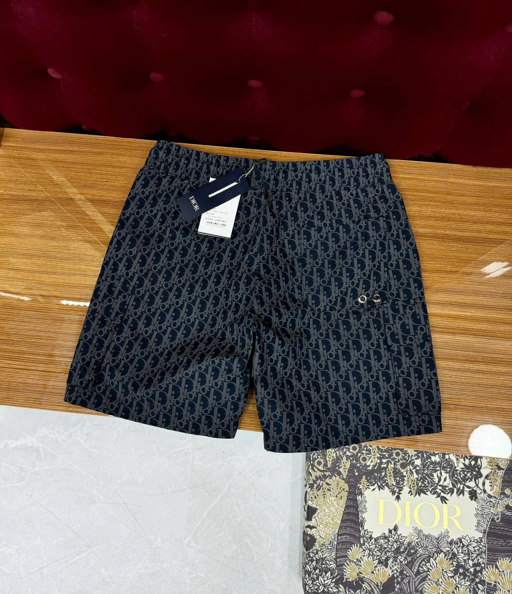 Quần short gió Dior CD họa tiết monogram full túi hộp đùi Like Auth 44-50 CD