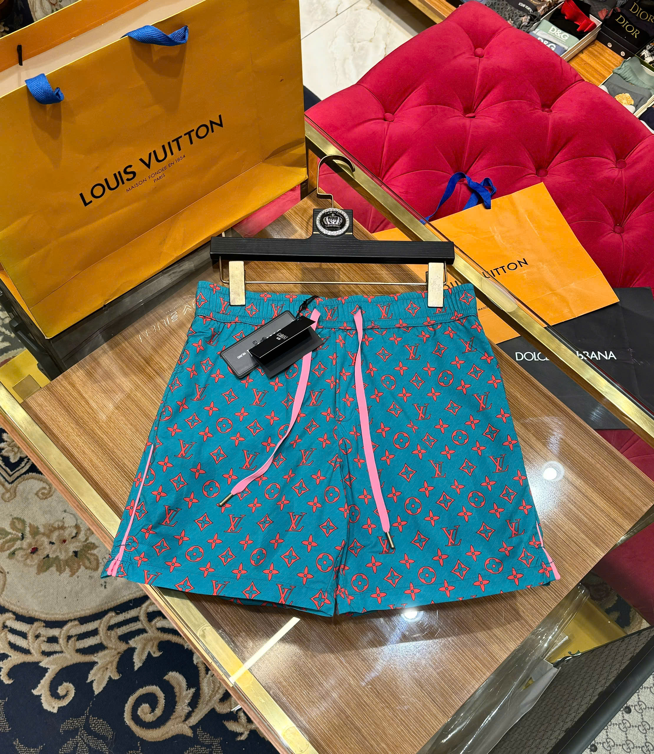 Quần short gió Lousi Vuitton LV Xanh họa tiết hoa vân logo Đỏ full Like Auth CD