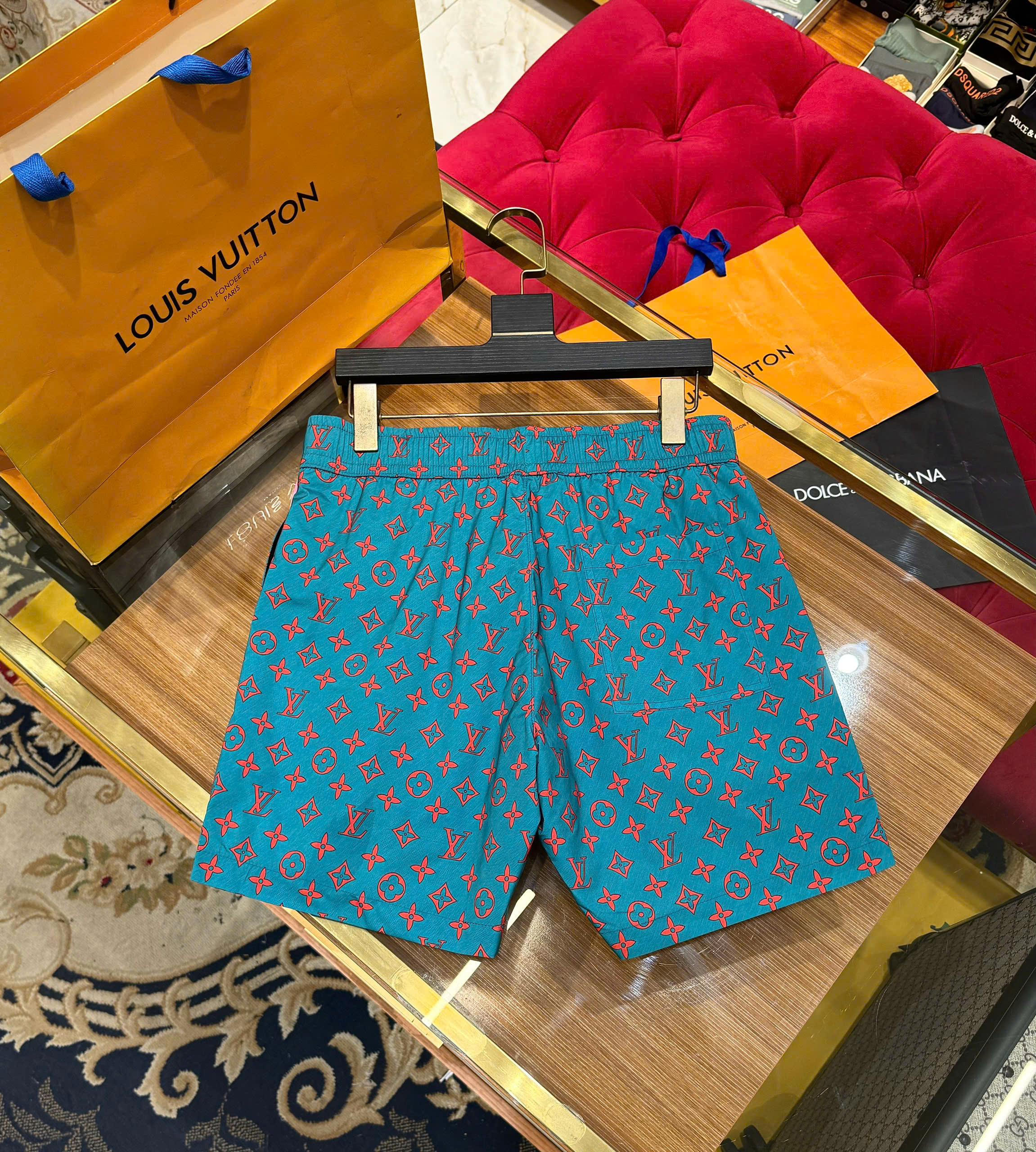 Quần short gió Lousi Vuitton LV Xanh họa tiết hoa vân logo Đỏ full Like Auth CD