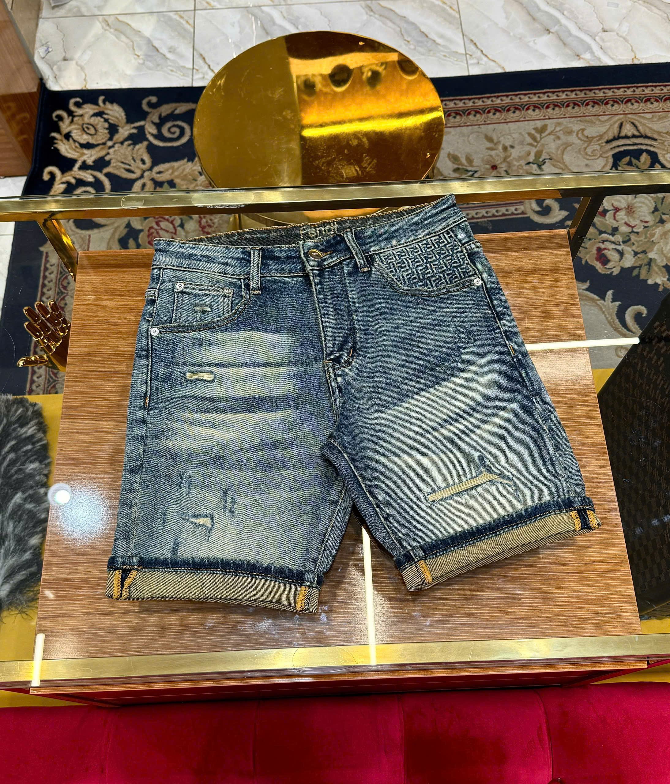 Quần short jean Fendi FF Xanh rách mài họa tiết logo túi Like Auth CD