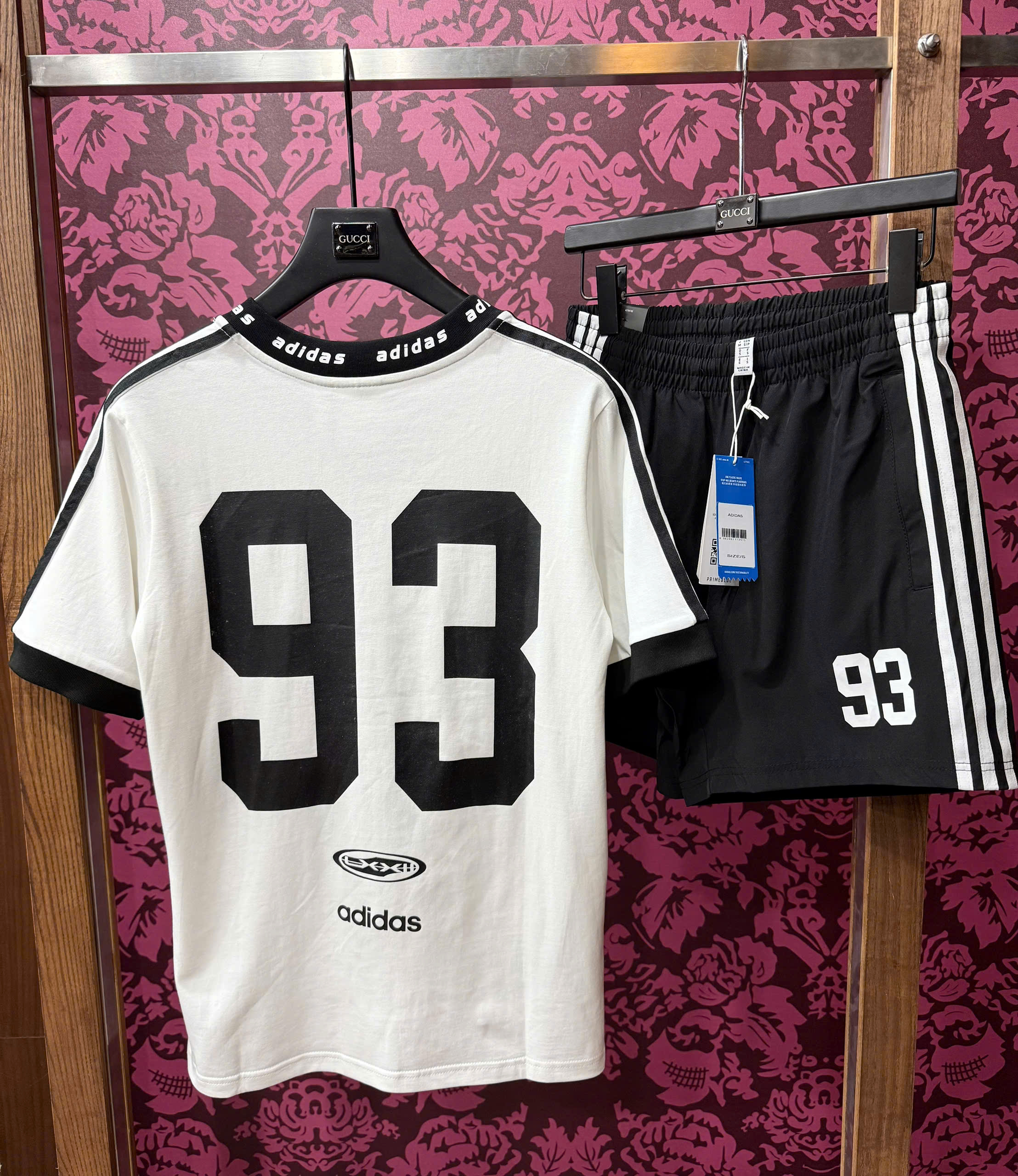 Bộ, set hè cổ V Adidas A phối màu Đen Trắng Like Auth CD