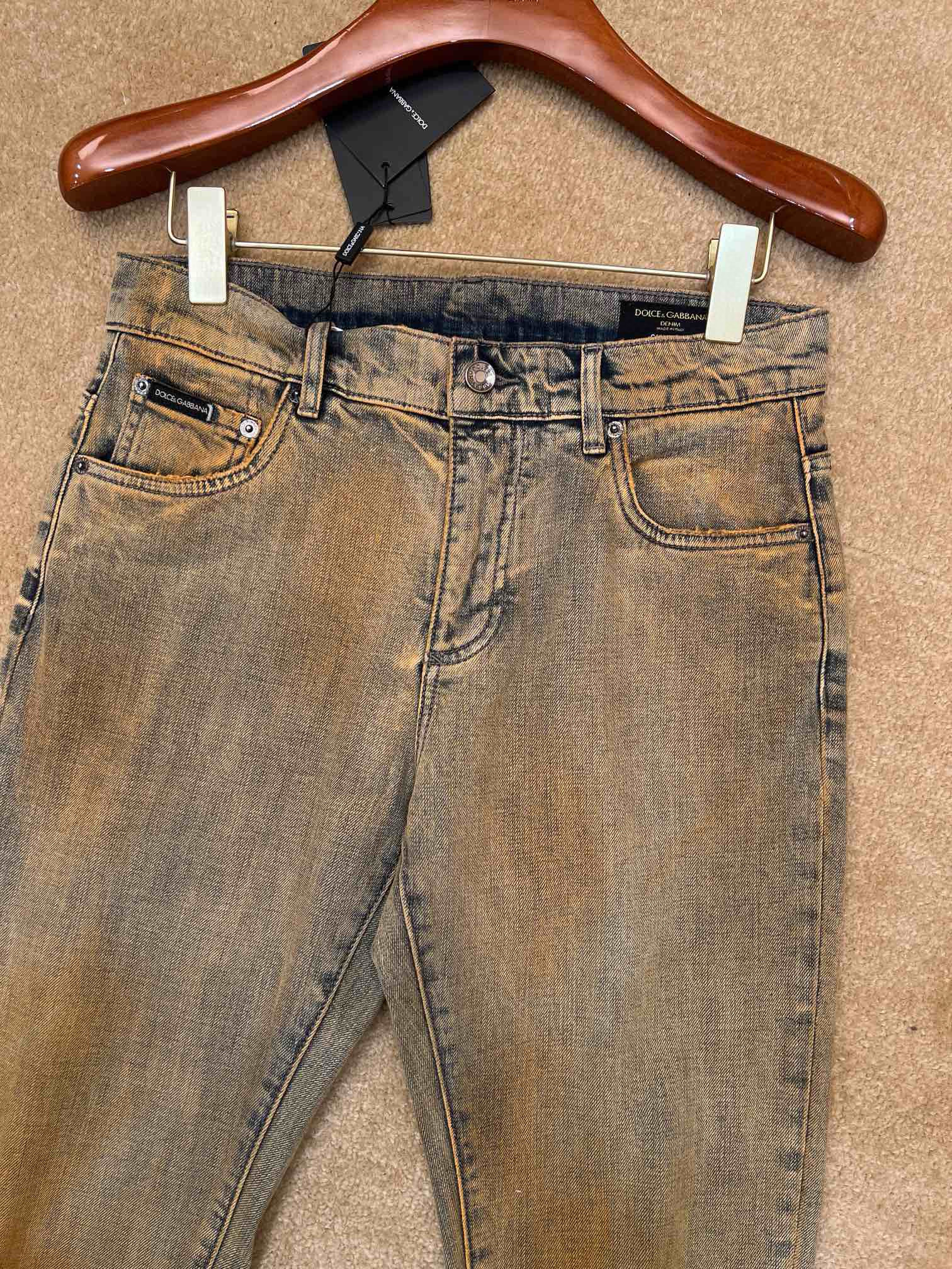 Quần jean Dolce Gabbana DG Nâu rách gối Like Auth VTN