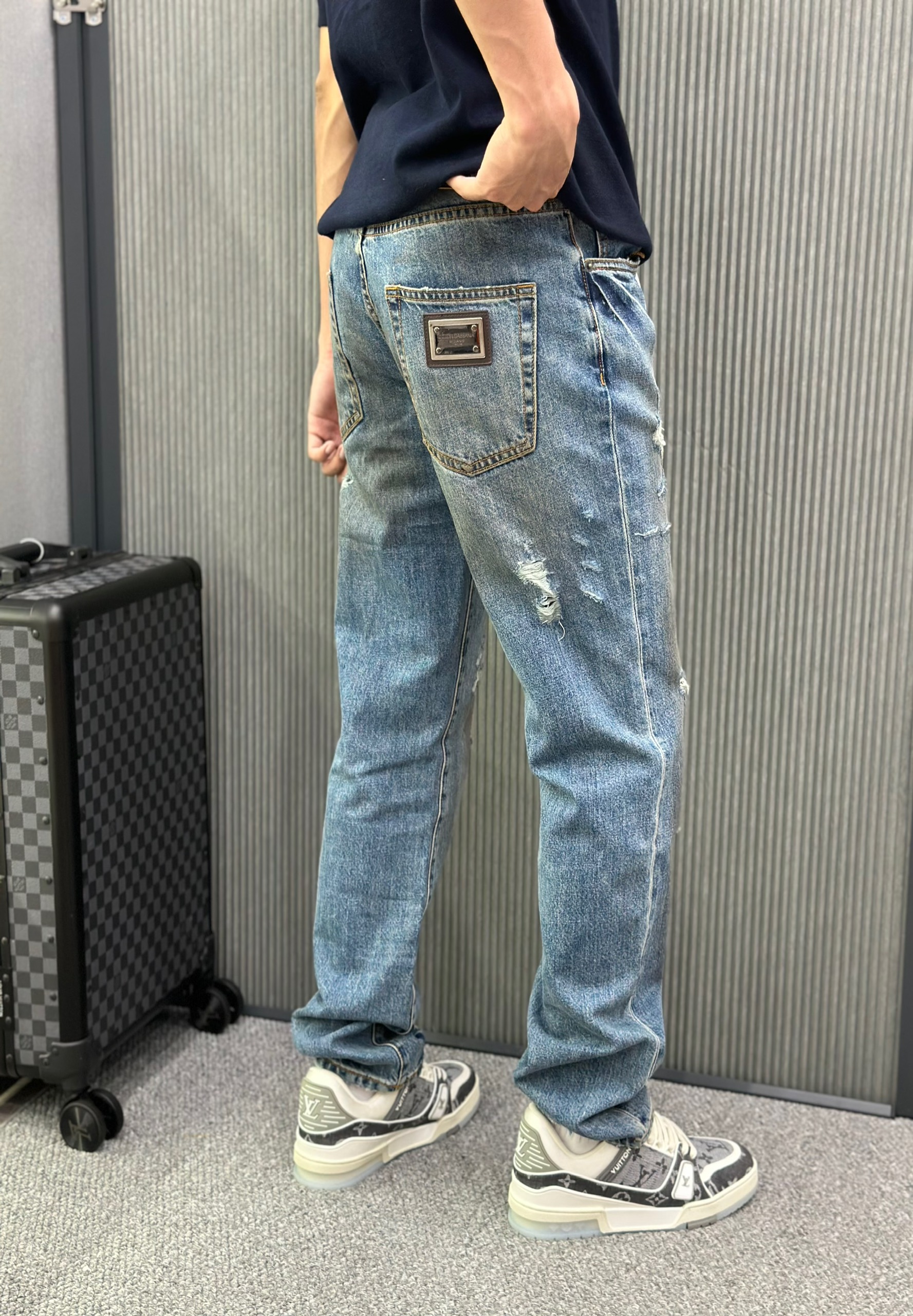 Quần jean Dolce Gabbana DG Xanh rách mài tag Nâu Like Auth VTN