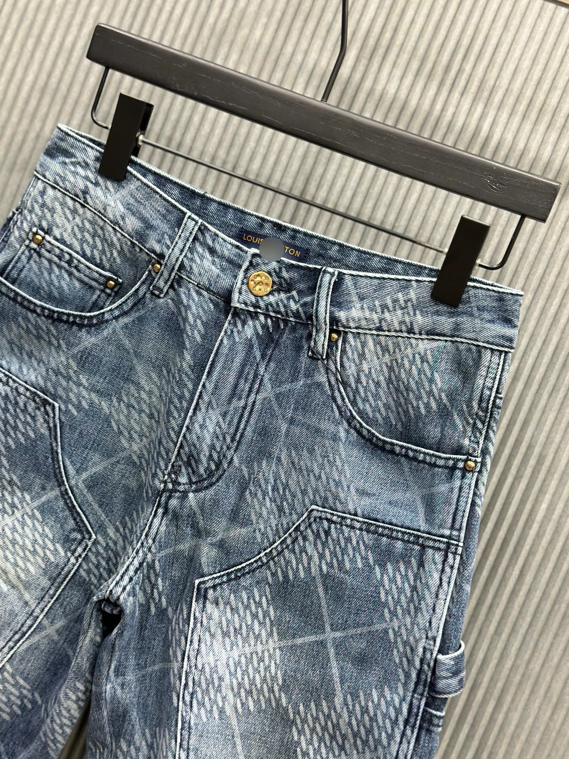 Quần short jean Louis Vuitton LV Xanh loang họa tiết kẻ ô Trắng full Like Auth VTN