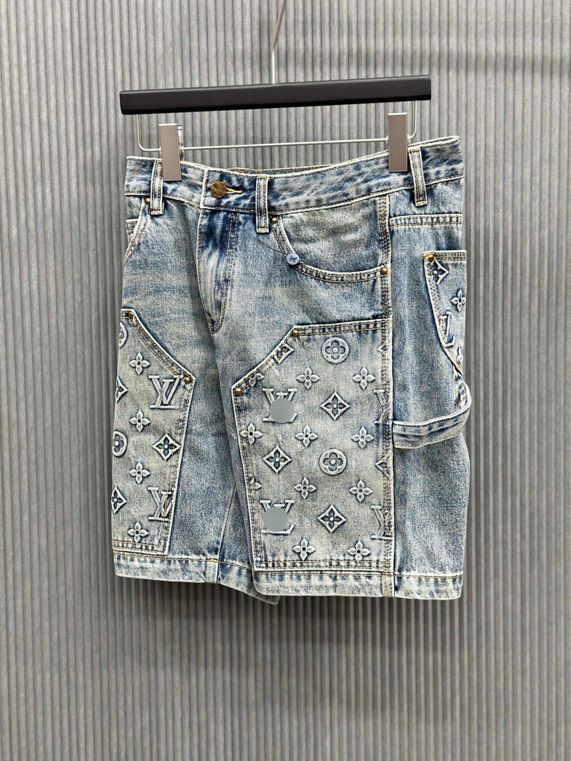 Quần short jean Louis Vuitton LV Xanh loang họa tiết hoa vân logo dập nổi Like Auth VTN