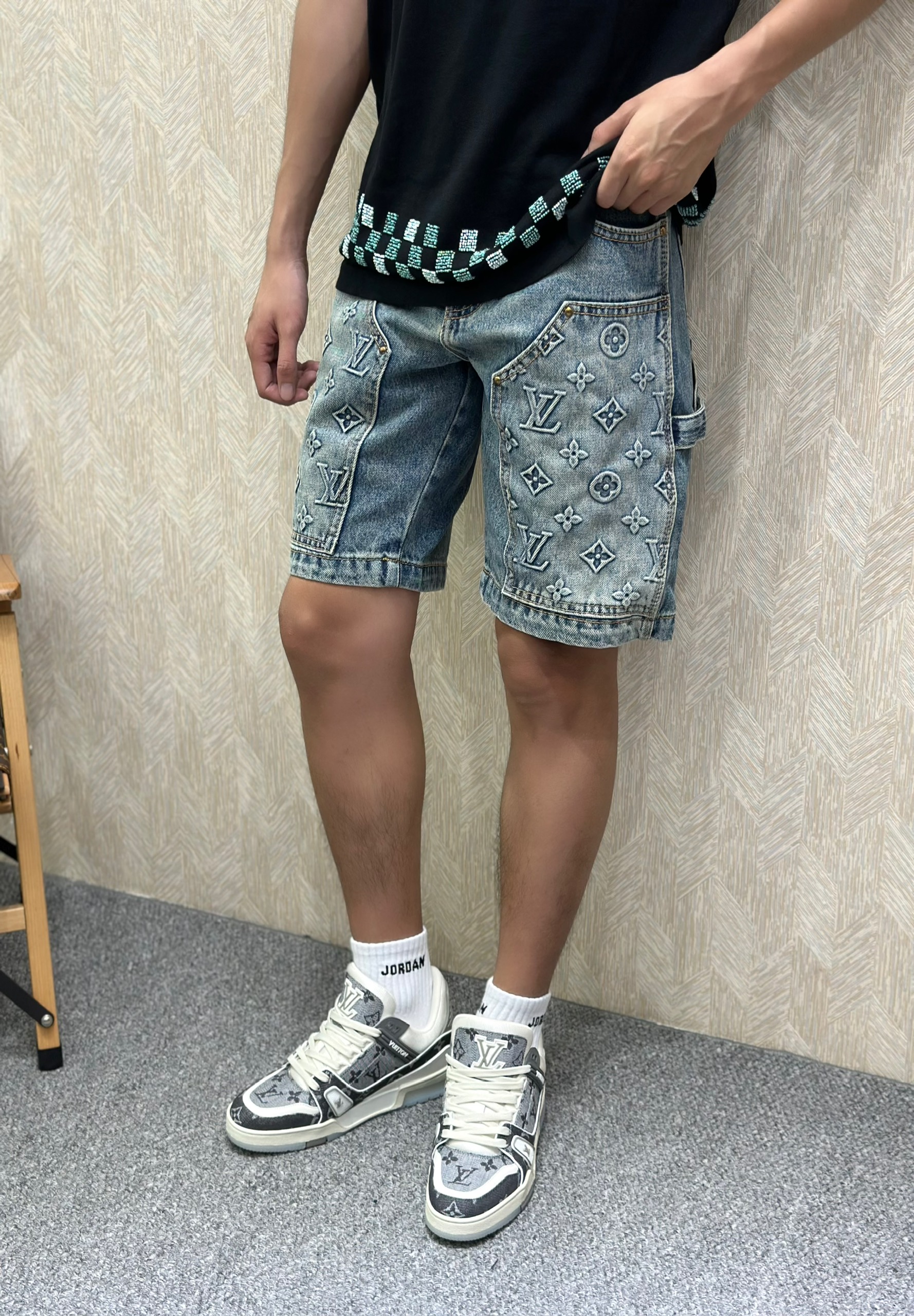 Quần short jean Louis Vuitton LV Xanh loang họa tiết hoa vân logo dập nổi Like Auth VTN