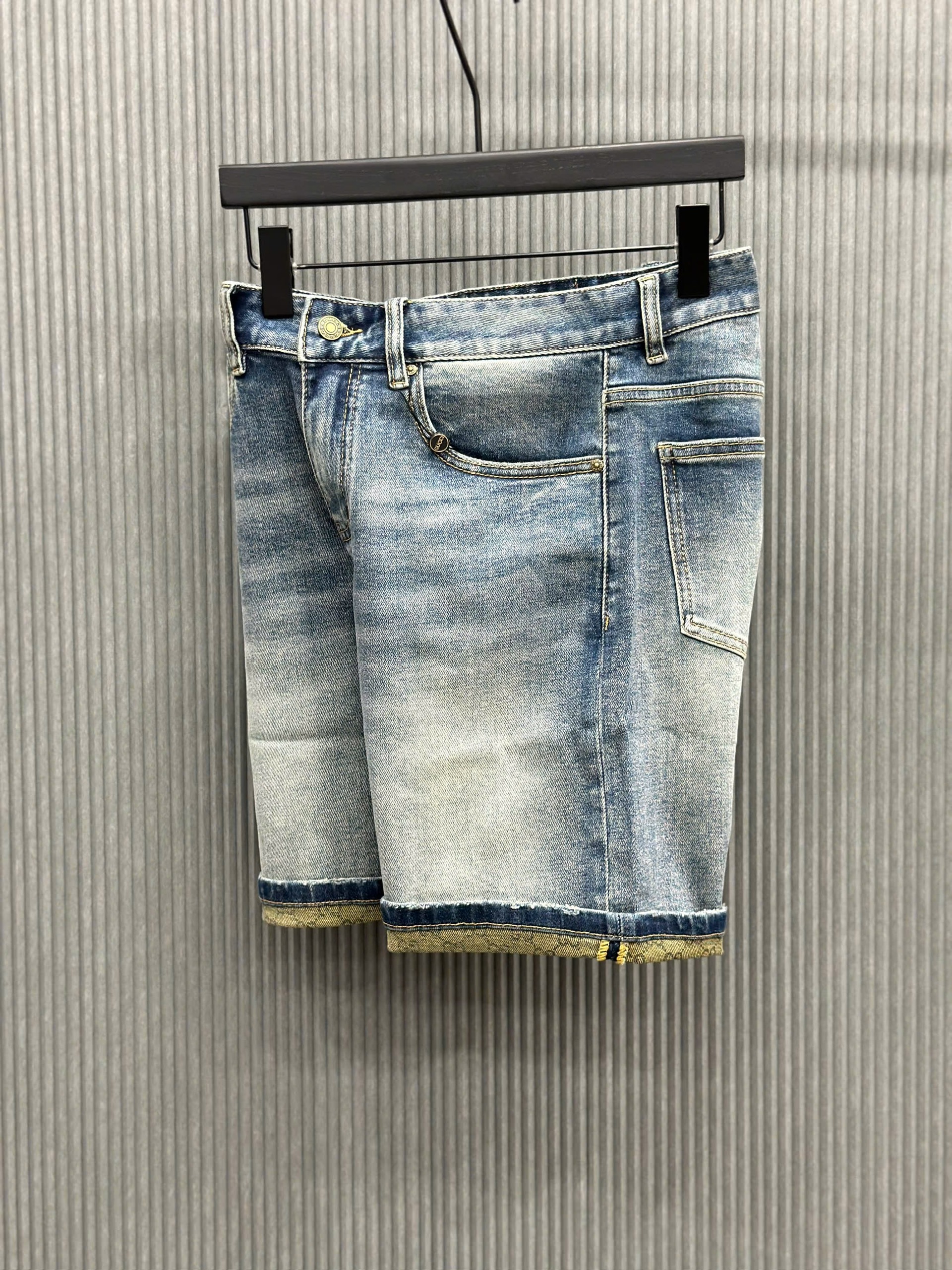 Quần short jean Gucci GC Xanh loang họa tiết gấu logo check tem cạp Like Auth VTN