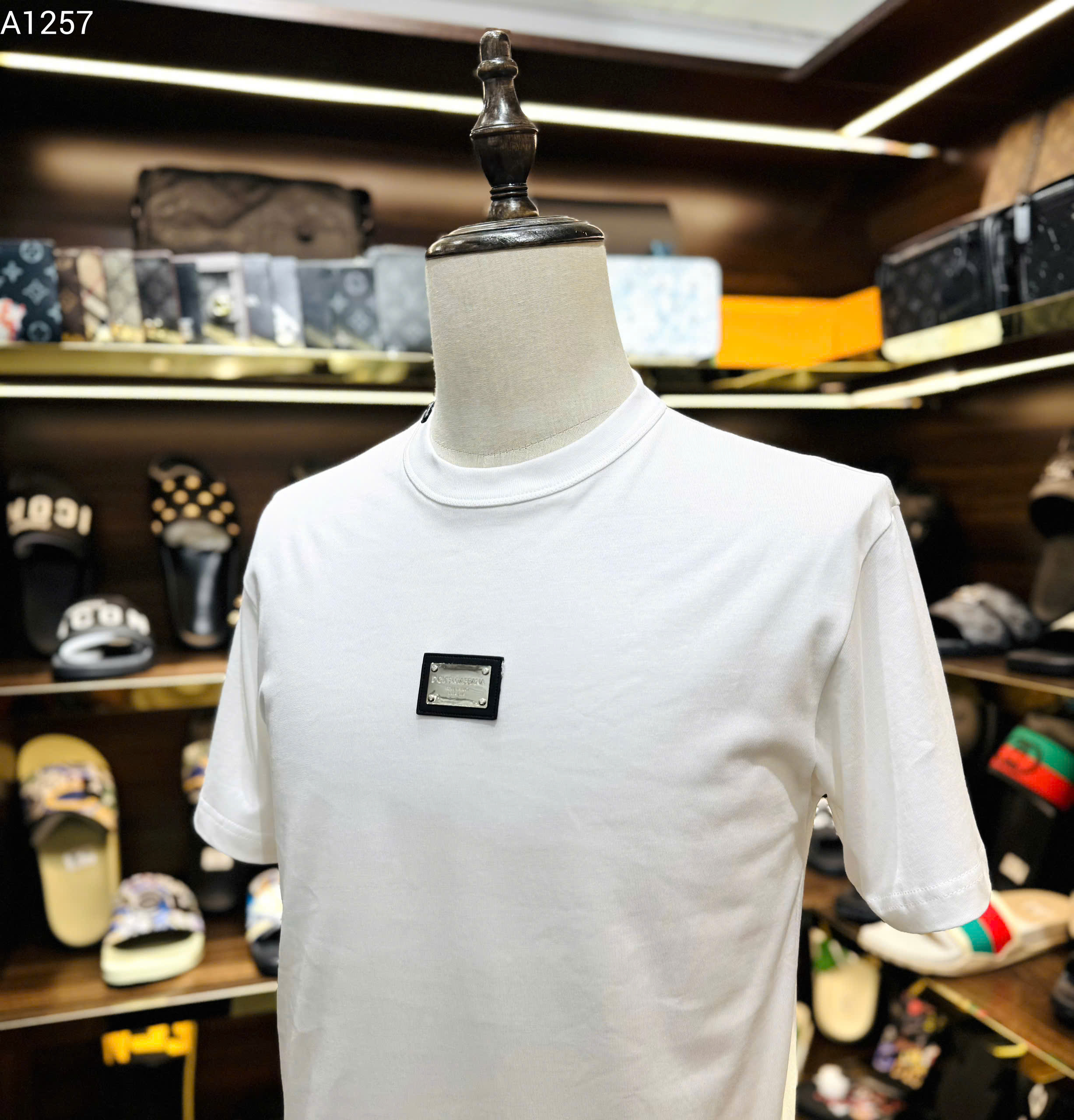 Áo phông T-shirt Dolce Gabbana DG logo tag vuông ngực logo chữ thêu cạp Like Auth MK