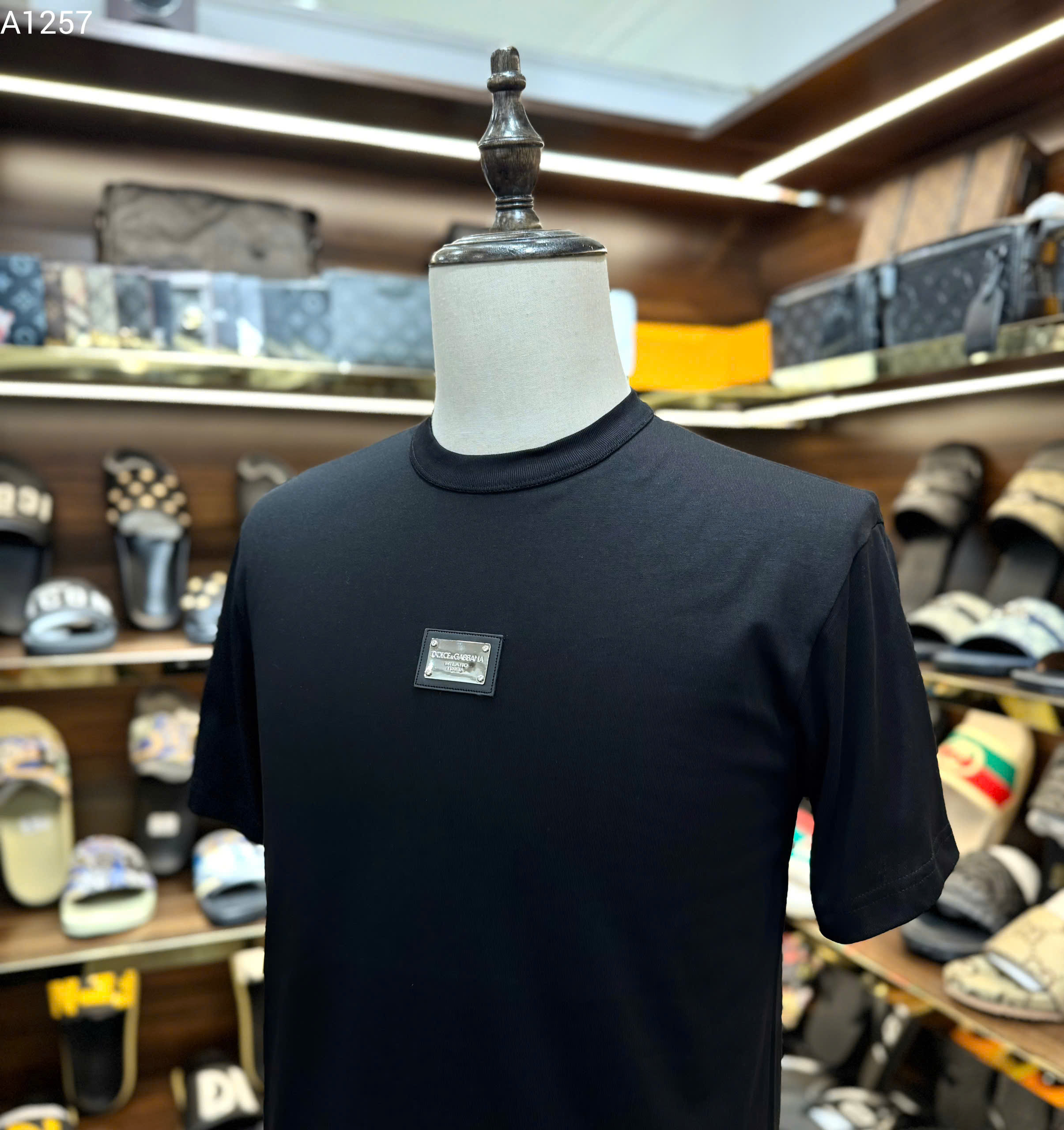 Áo phông T-shirt Dolce Gabbana DG logo tag vuông ngực logo chữ thêu cạp Like Auth MK