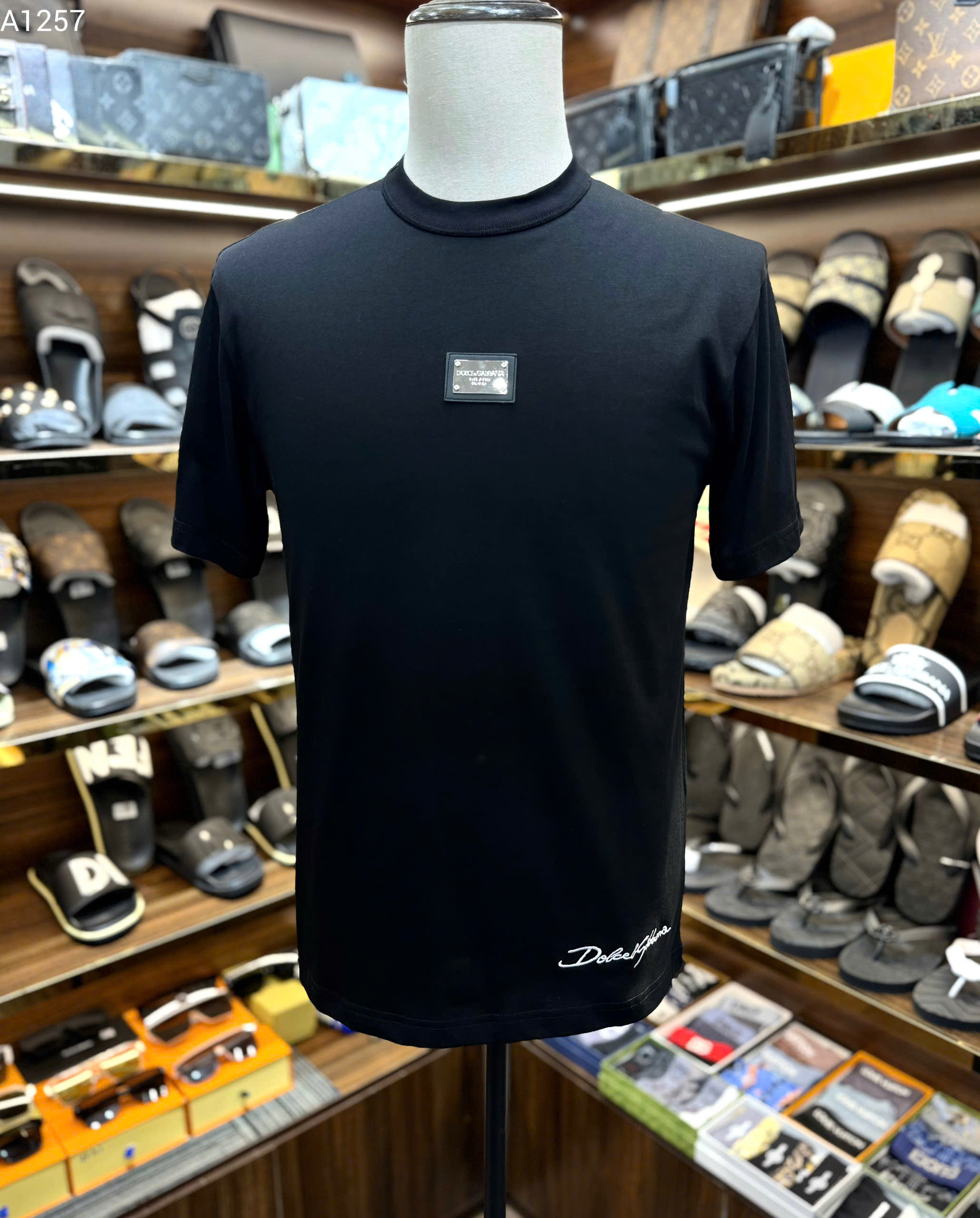 Áo phông T-shirt Dolce Gabbana DG logo tag vuông ngực logo chữ thêu cạp Like Auth MK