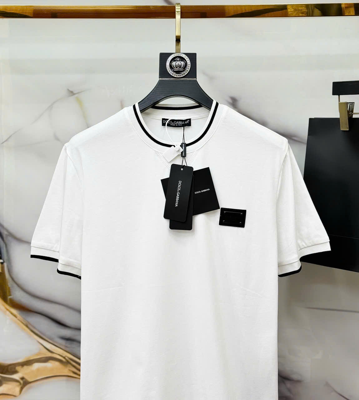 Áo phông T-shirt Dolce Gabbana DG logo tag thêu ngực kẻ viền cổ tay Like Auth LK