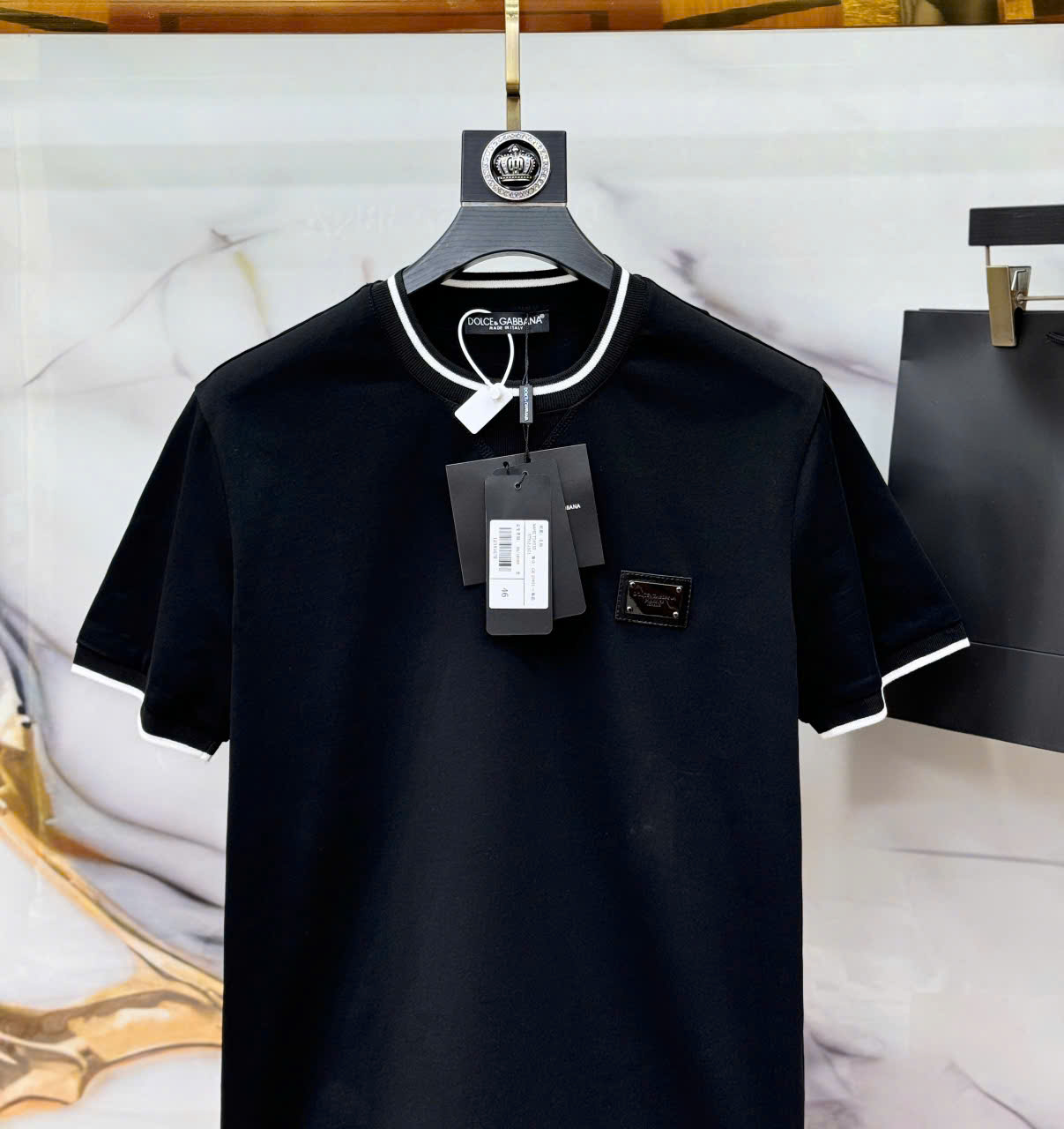 Áo phông T-shirt Dolce Gabbana DG logo tag thêu ngực kẻ viền cổ tay Like Auth LK