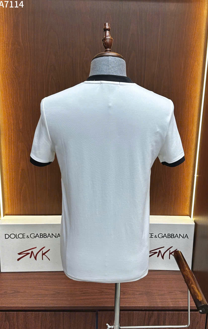 Áo phông T-shirt Dolce Gabbana DG logo chữ ngực viền cổ tay Like Auth LK
