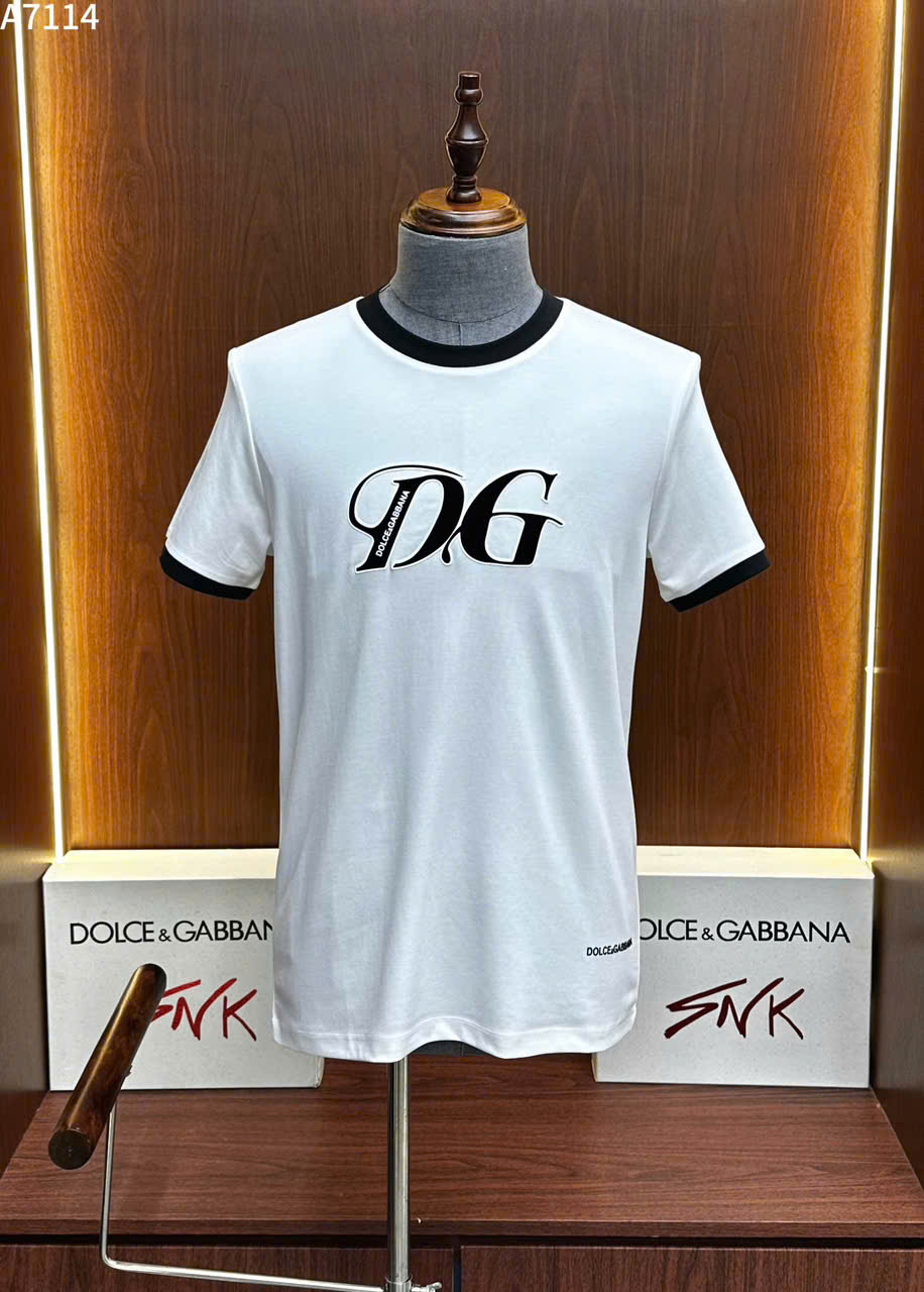 Áo phông T-shirt Dolce Gabbana DG logo chữ ngực viền cổ tay Like Auth LK