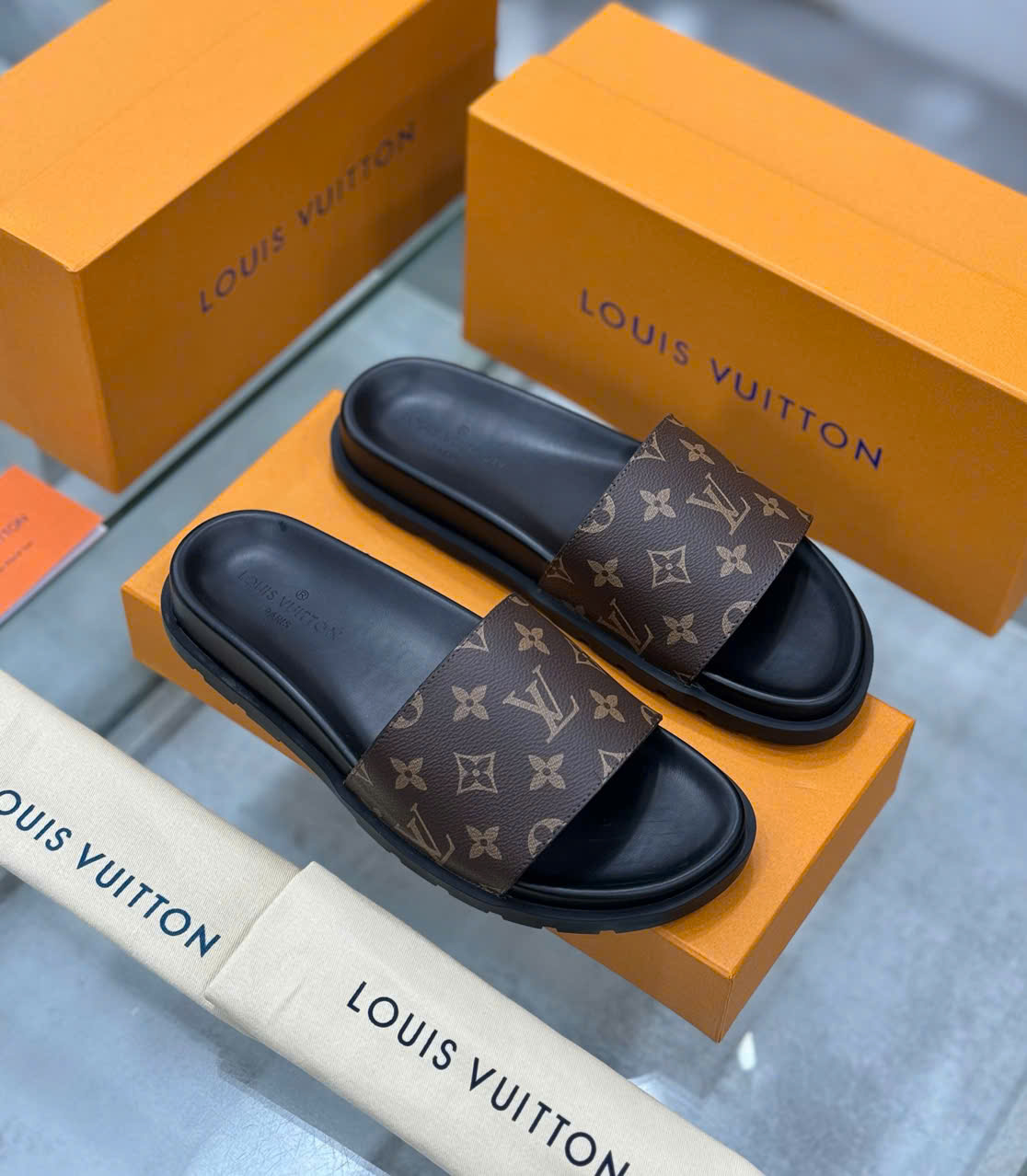 Dép lê quai ngang Louis Vuitton LV Nâu họa tiết hoa vân logo LV Like Auth on web fullbox bill thẻ DDT