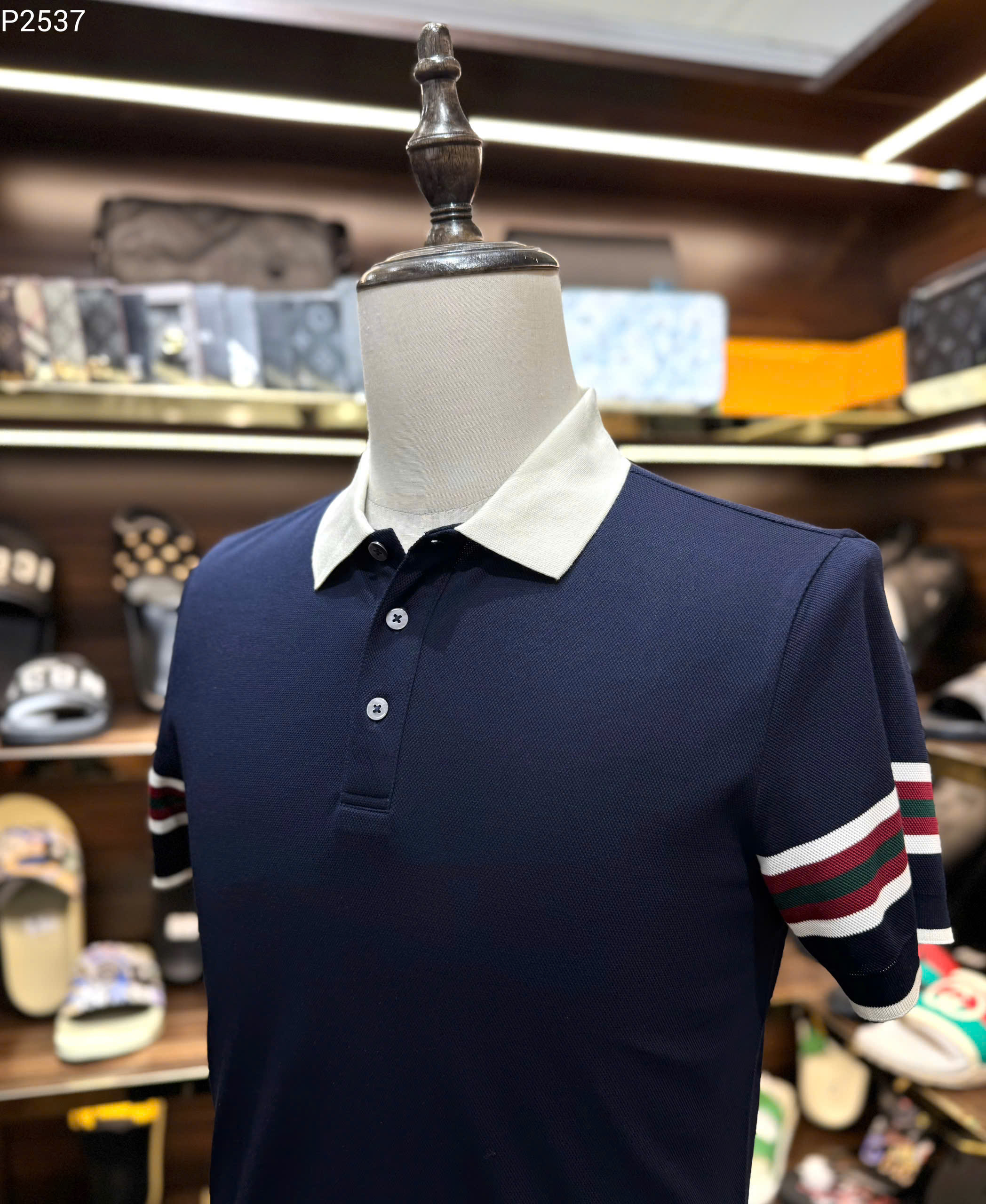 Áo polo Gucci GC Xanh than phối cổ kẻ sọc màu tay Like Auth MK