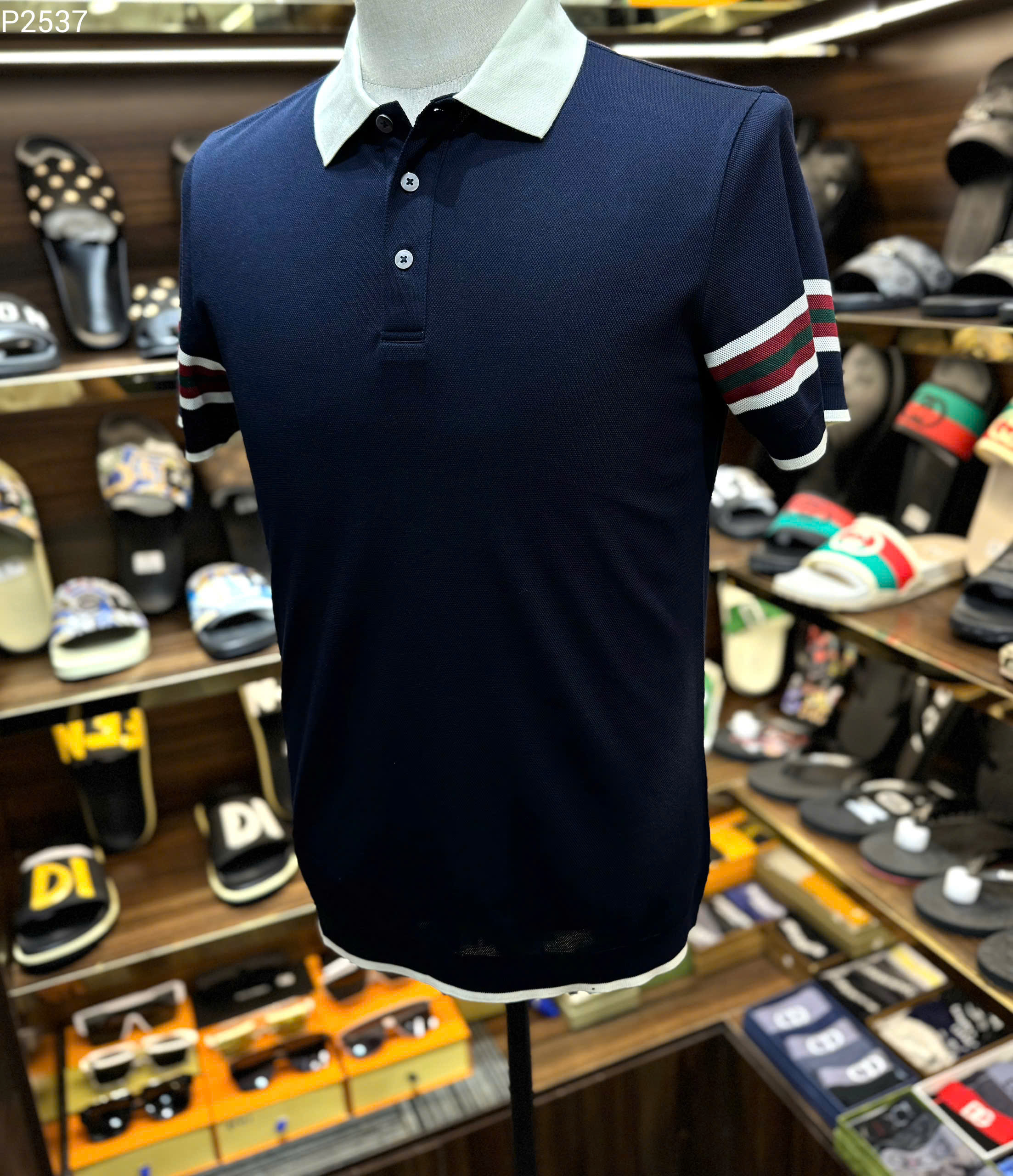 Áo polo Gucci GC Xanh than phối cổ kẻ sọc màu tay Like Auth MK