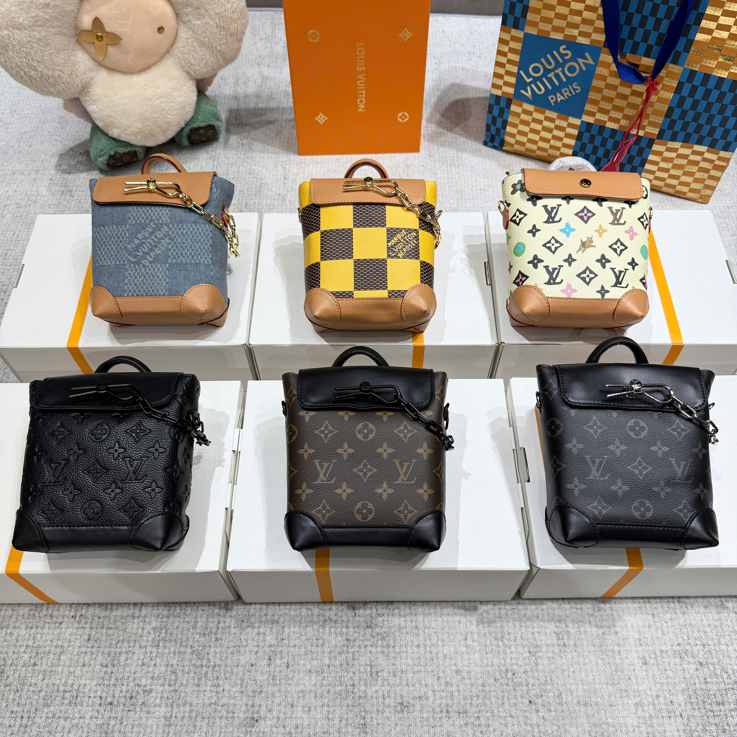 Túi đeo chéo Louis Vuitton LV nắp gập khóa cài xích họa tiết các mẫu size 15x18x7cm Like Auth fullbox PLD