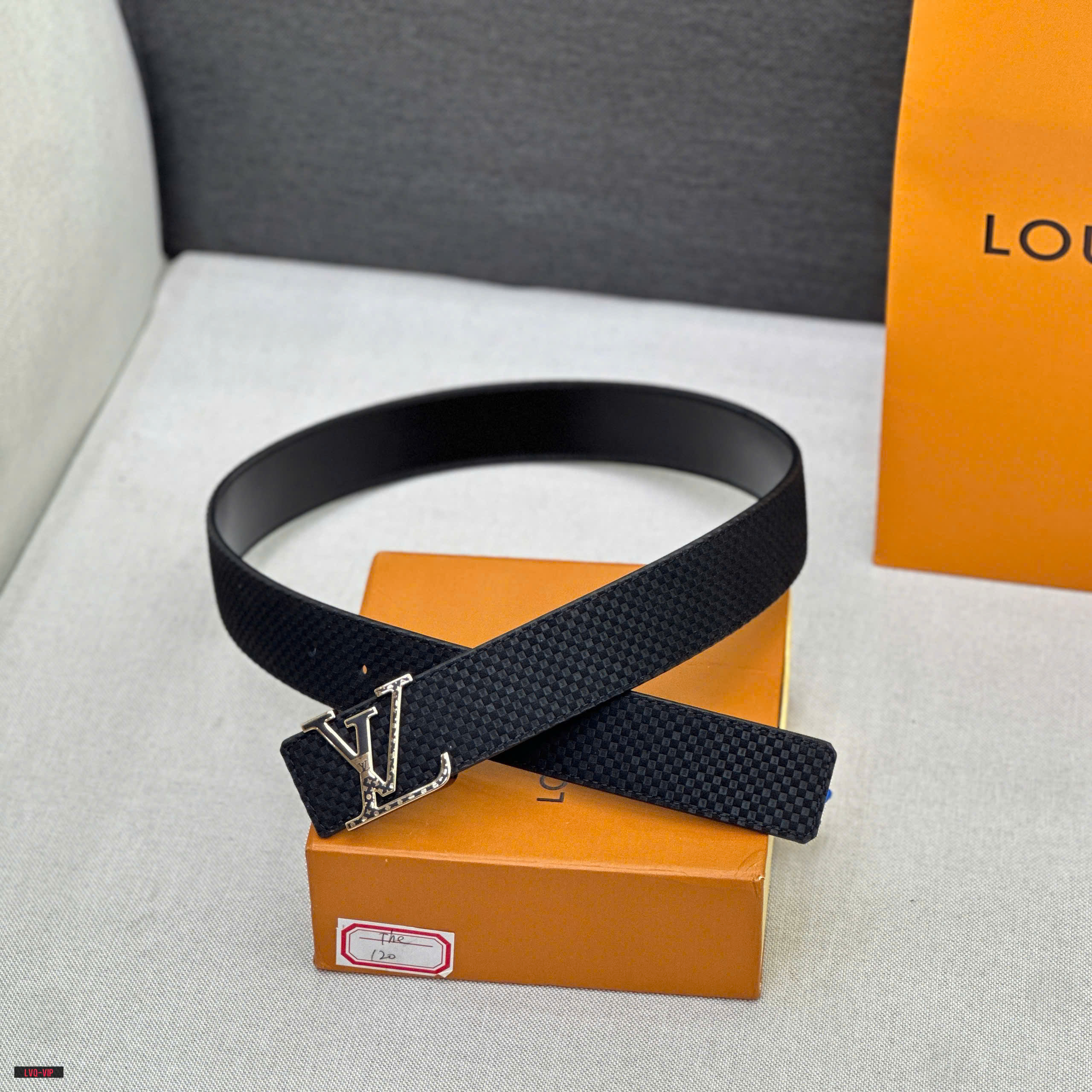 Thắt lưng, belt Louis Vuitton LV Đen caro mặt logo hoa vân Vàng Like Auth fullbox bill thẻ LVQ