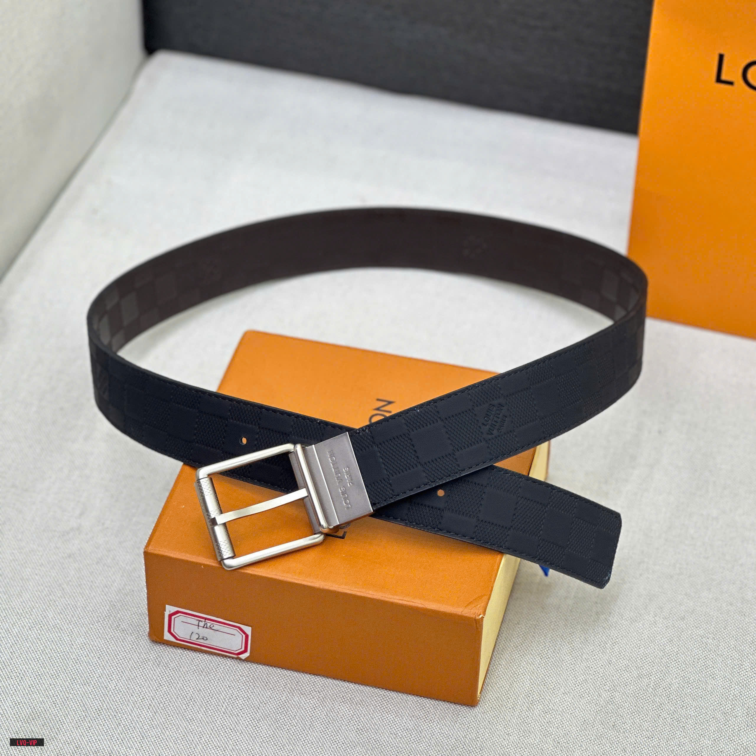 Thắt lưng, belt Louis Vuitton LV Đen caro nổi mặt vuông móc Like Auth fullbox bill thẻ LVQ